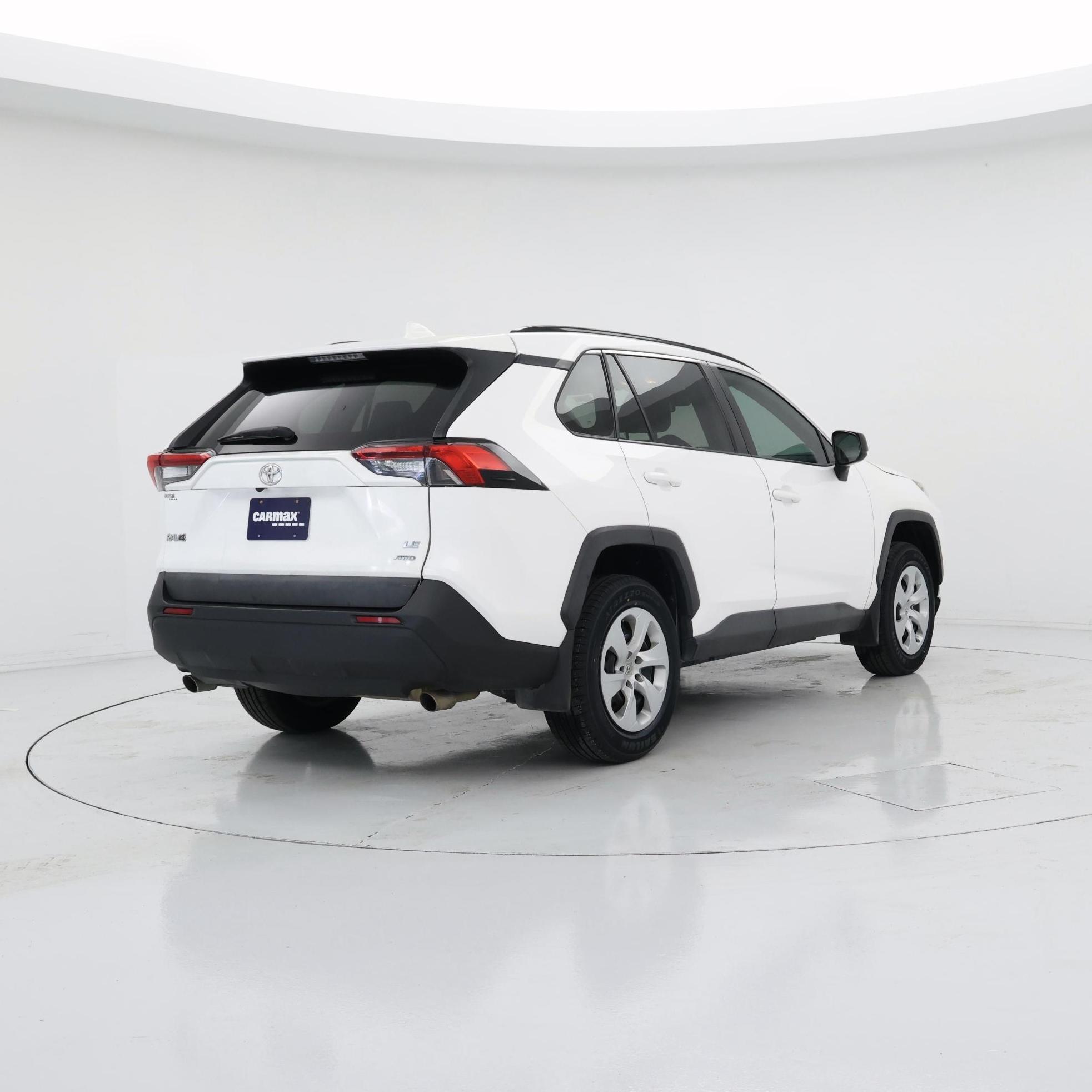 Thumbnail: 2021 Toyota RAV4 - 8