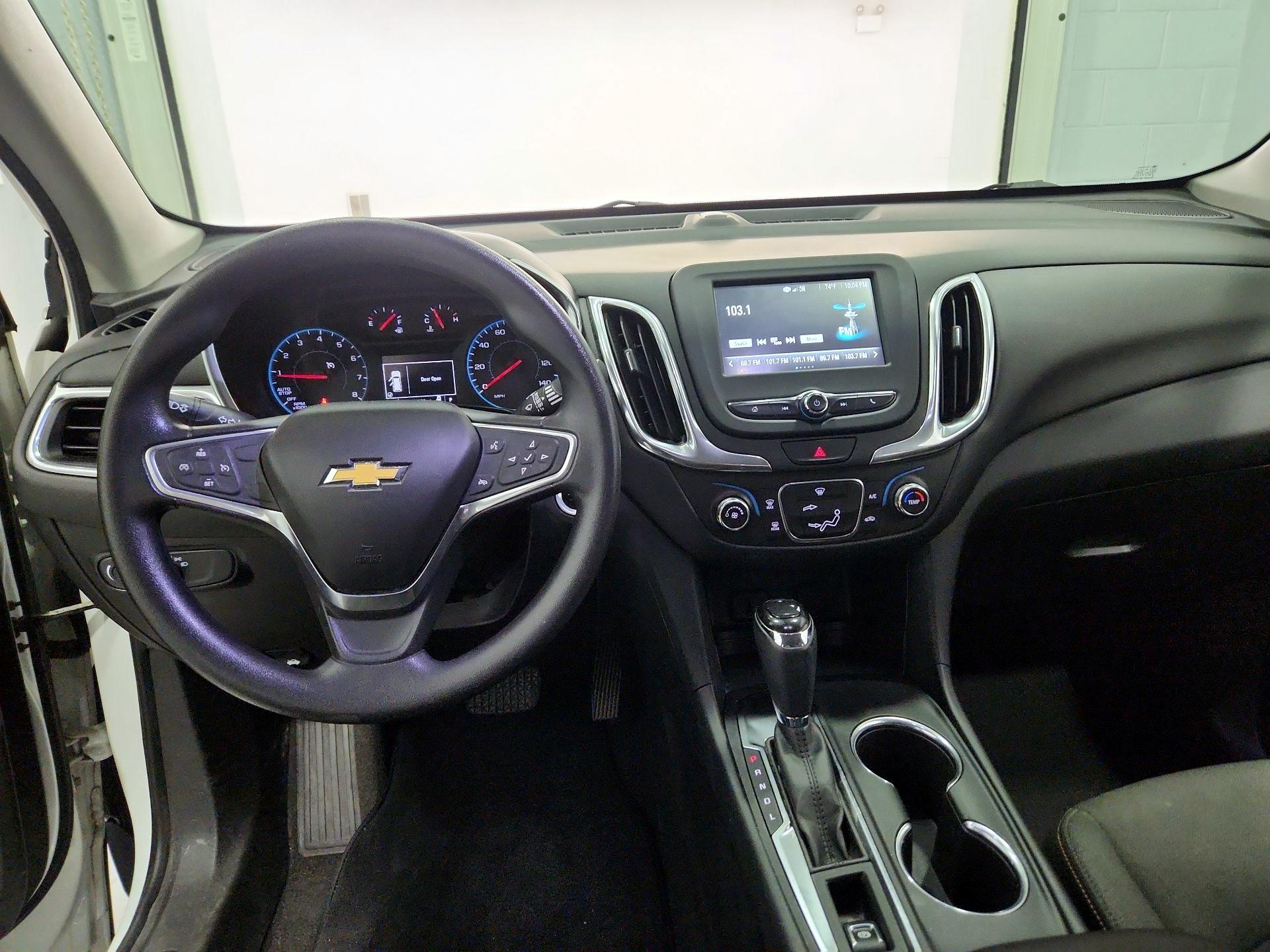 Thumbnail: 2018 Chevrolet Equinox - 9