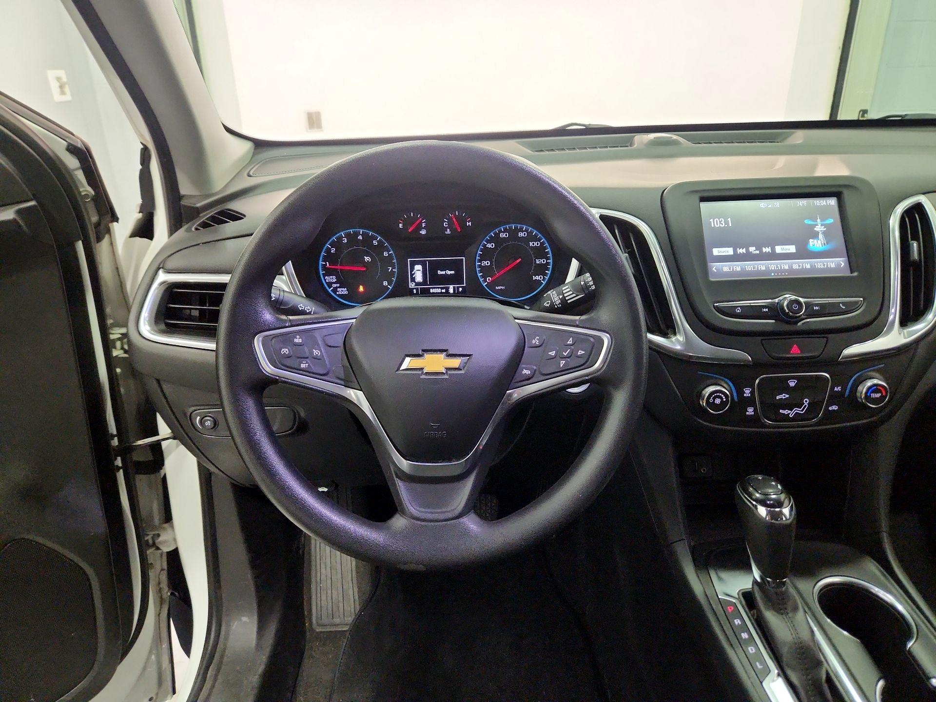 Thumbnail: 2018 Chevrolet Equinox - 10