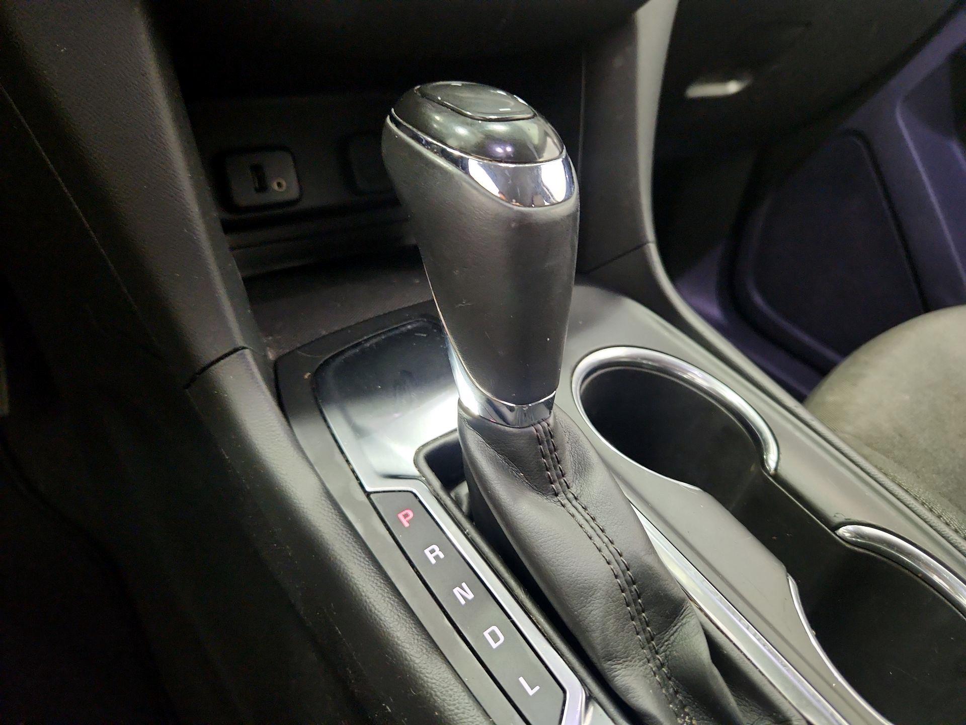 Thumbnail: 2018 Chevrolet Equinox - 17