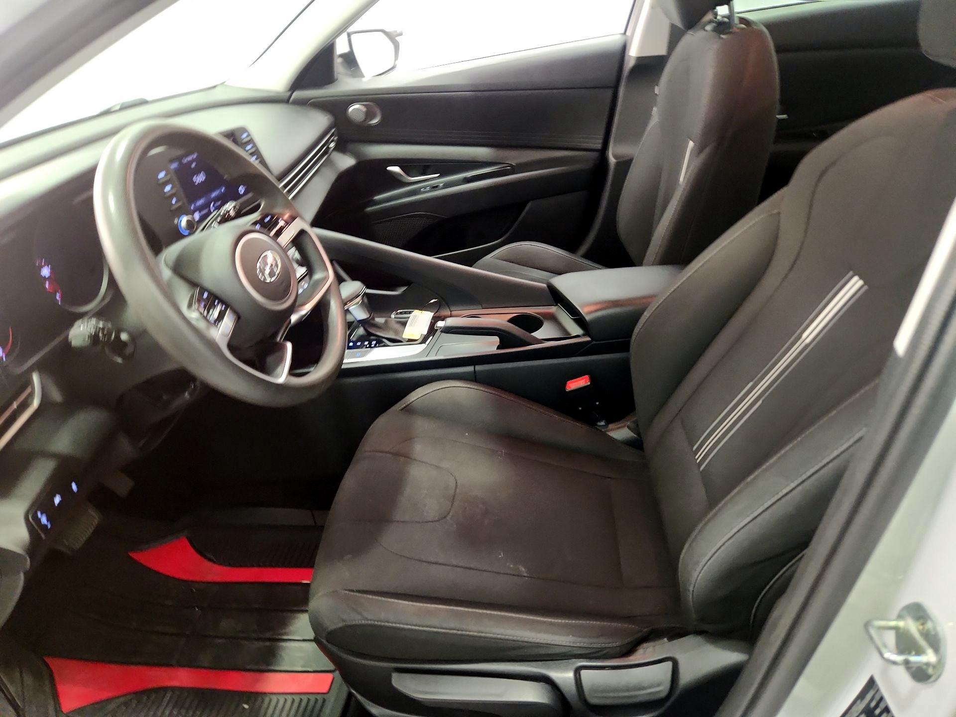 Thumbnail: 2021 Hyundai Elantra - 11