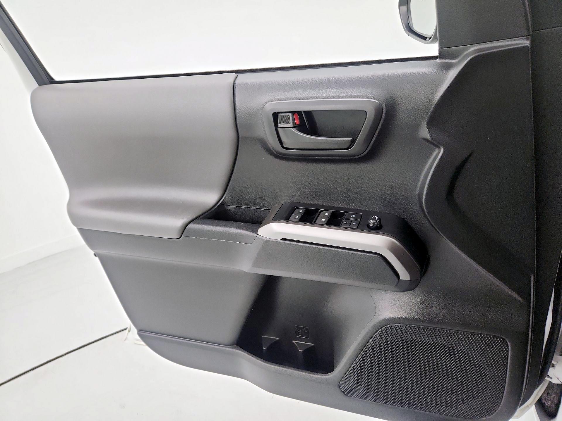 Thumbnail: 2023 Toyota Tacoma - 12