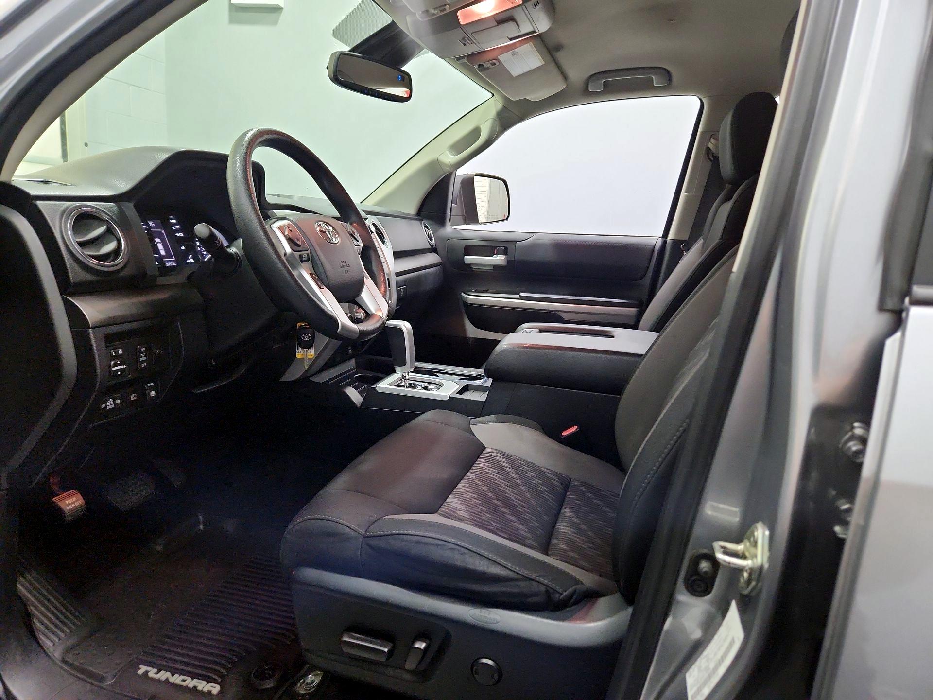 Thumbnail: 2018 Toyota Tundra - 11