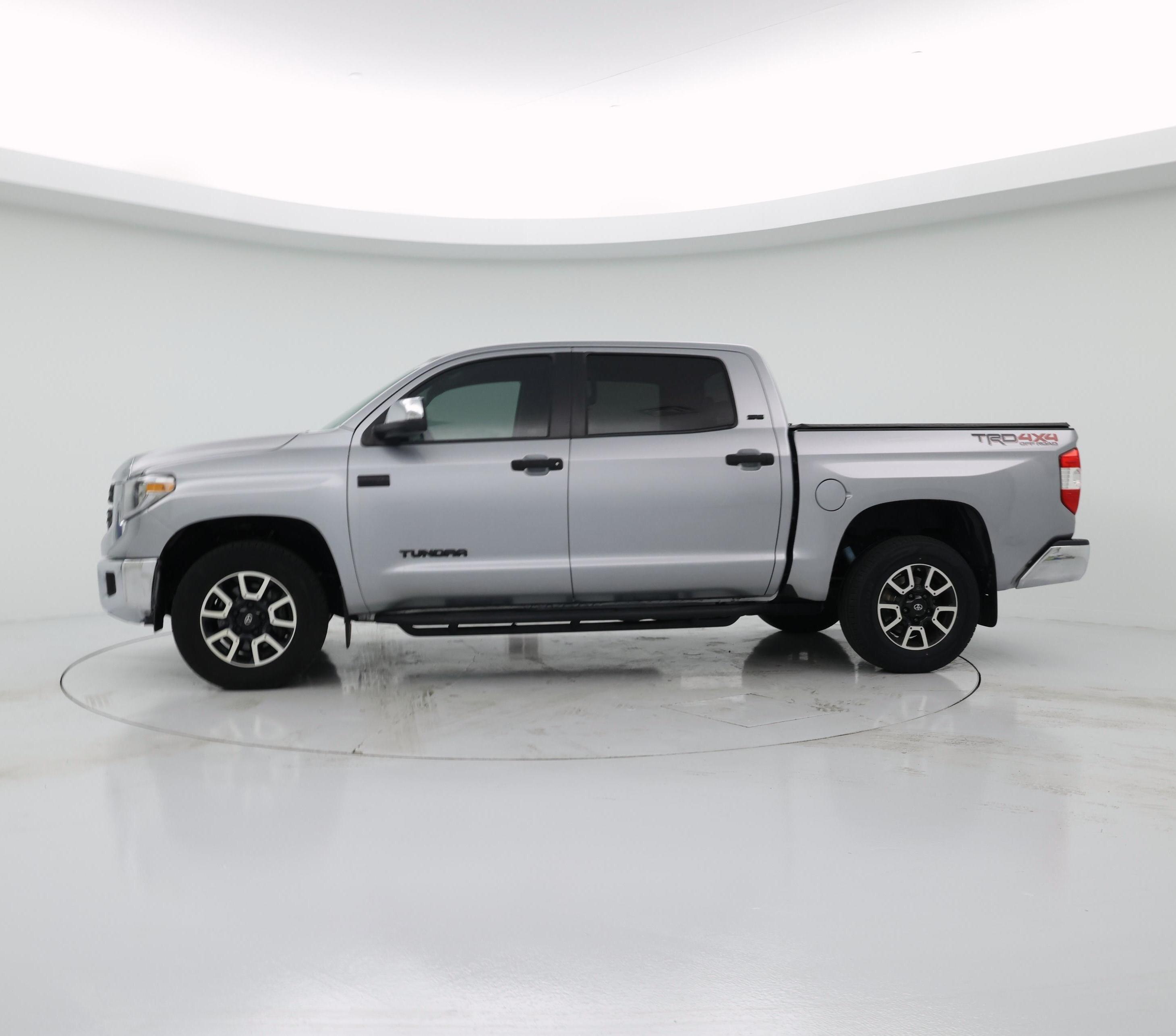 Thumbnail: 2018 Toyota Tundra - 3