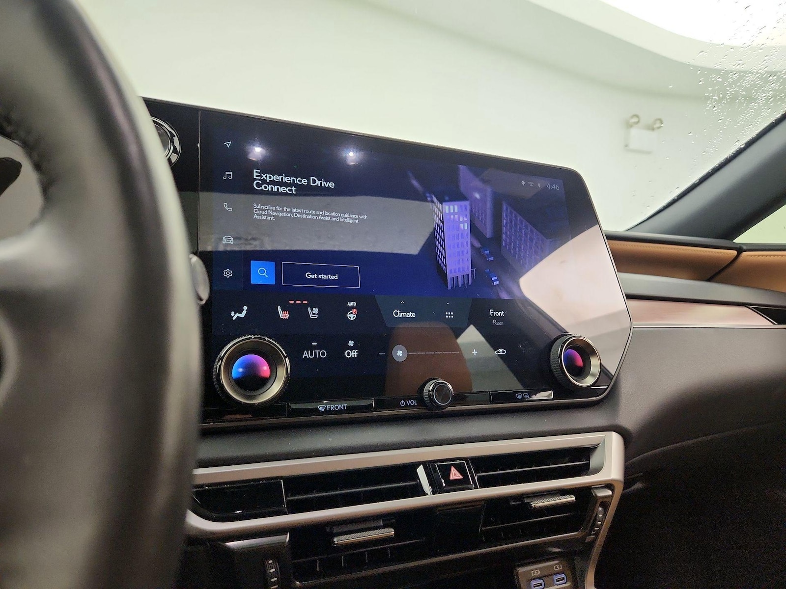2025 Lexus RX 350 - Photo 15