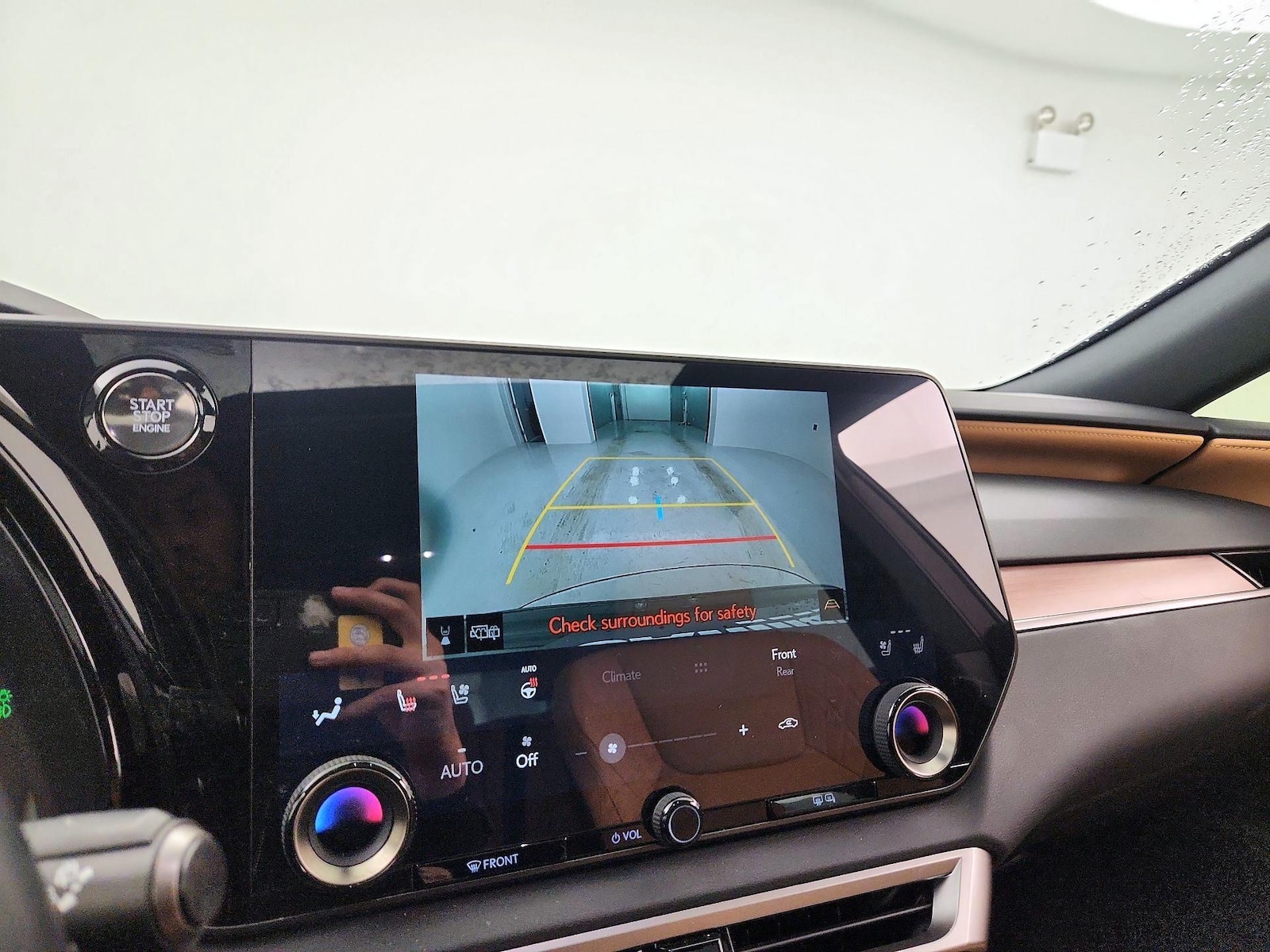 2025 Lexus RX 350 - Photo 16