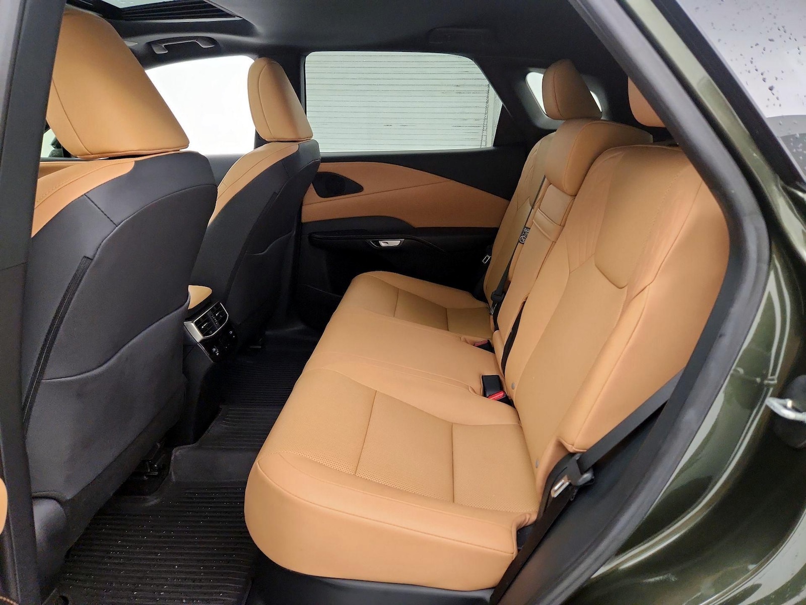 2025 Lexus RX 350 - Photo 22