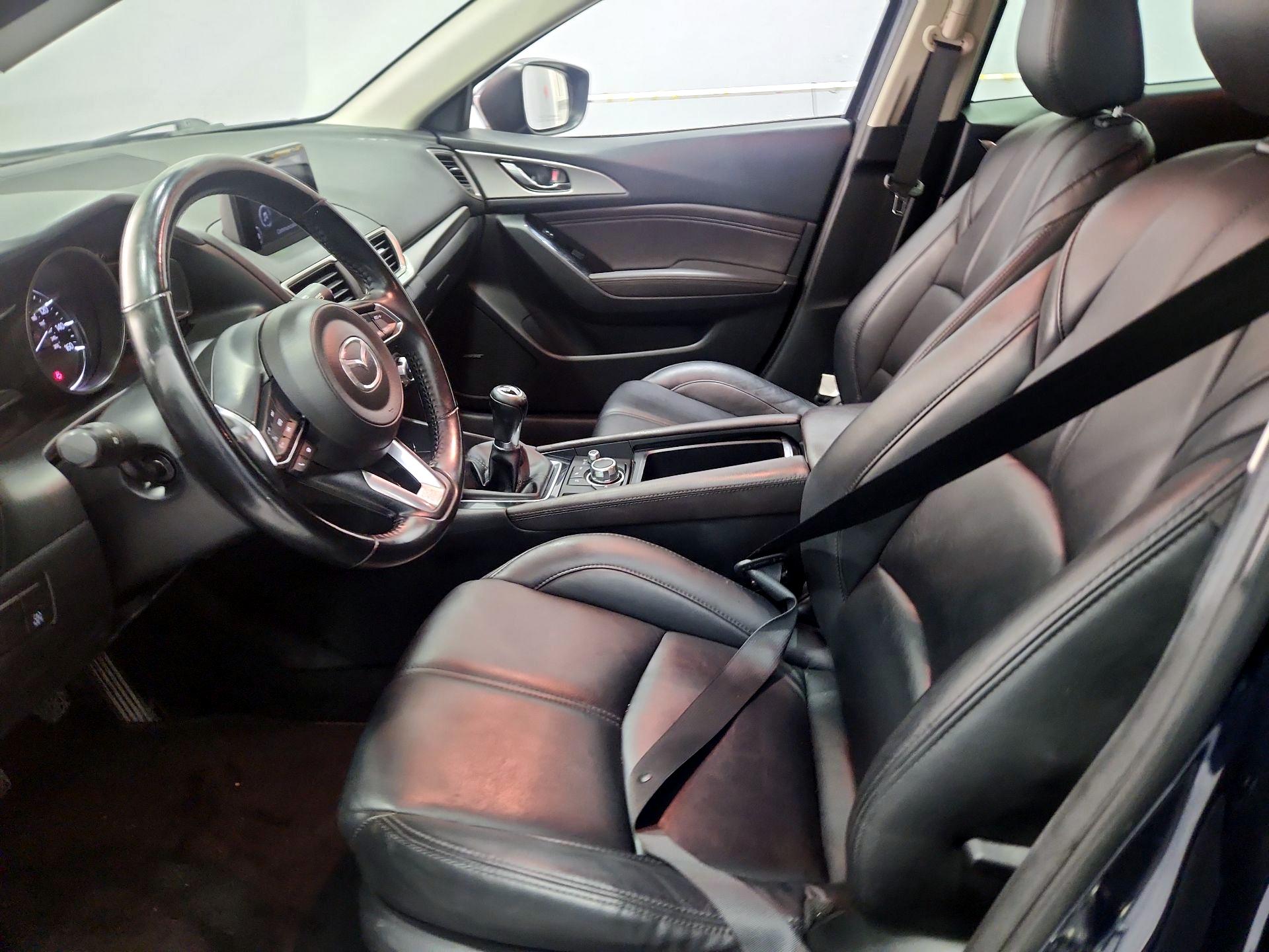 Thumbnail: 2018 Mazda Mazda3 - 11