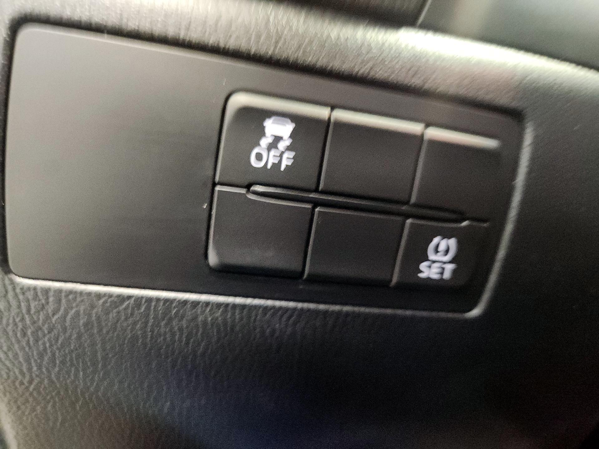 Thumbnail: 2018 Mazda Mazda3 - 13