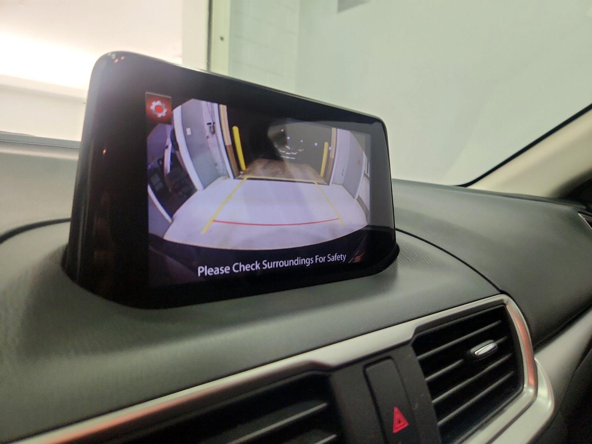 Thumbnail: 2018 Mazda Mazda3 - 14