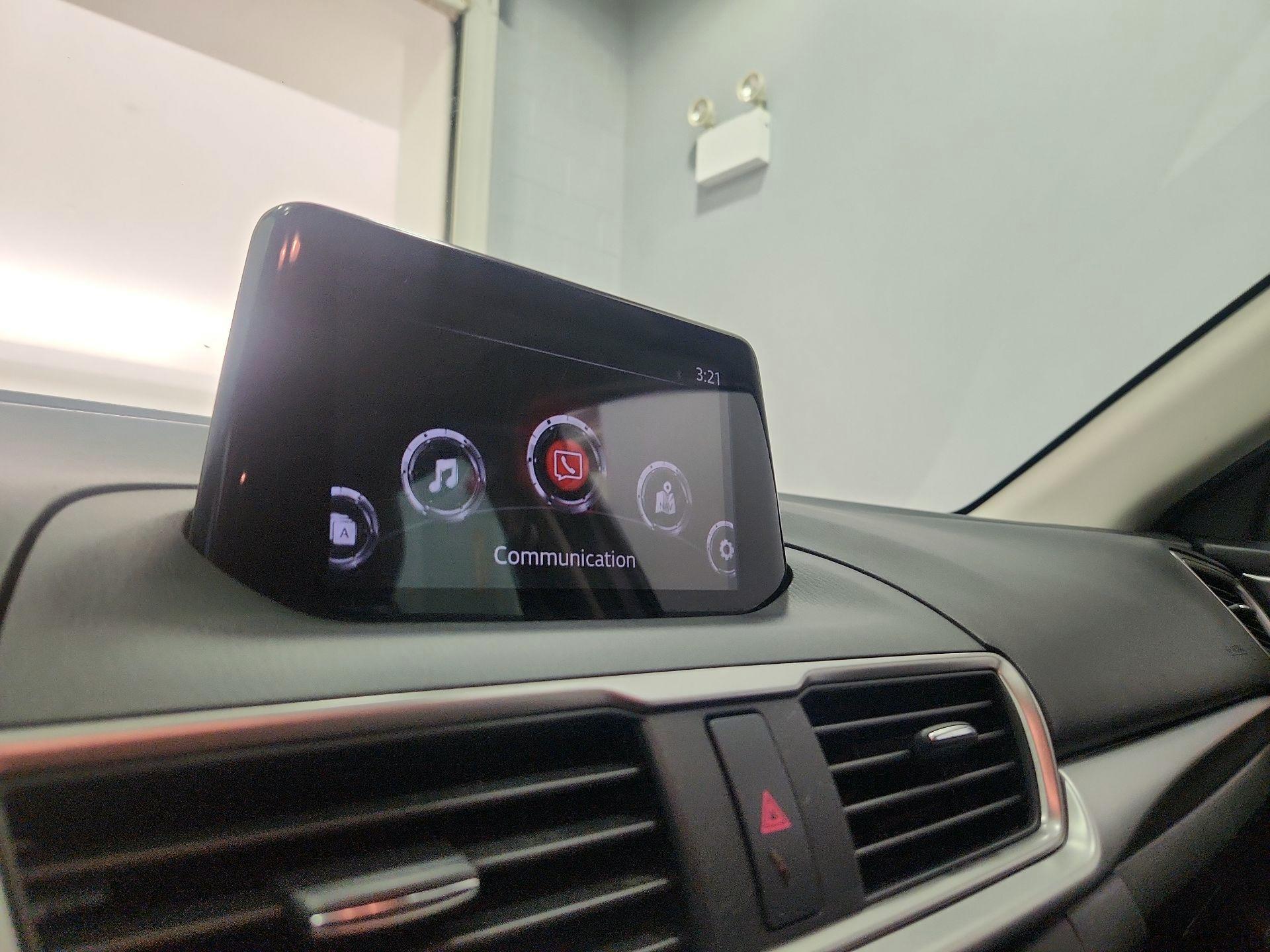 Thumbnail: 2018 Mazda Mazda3 - 15