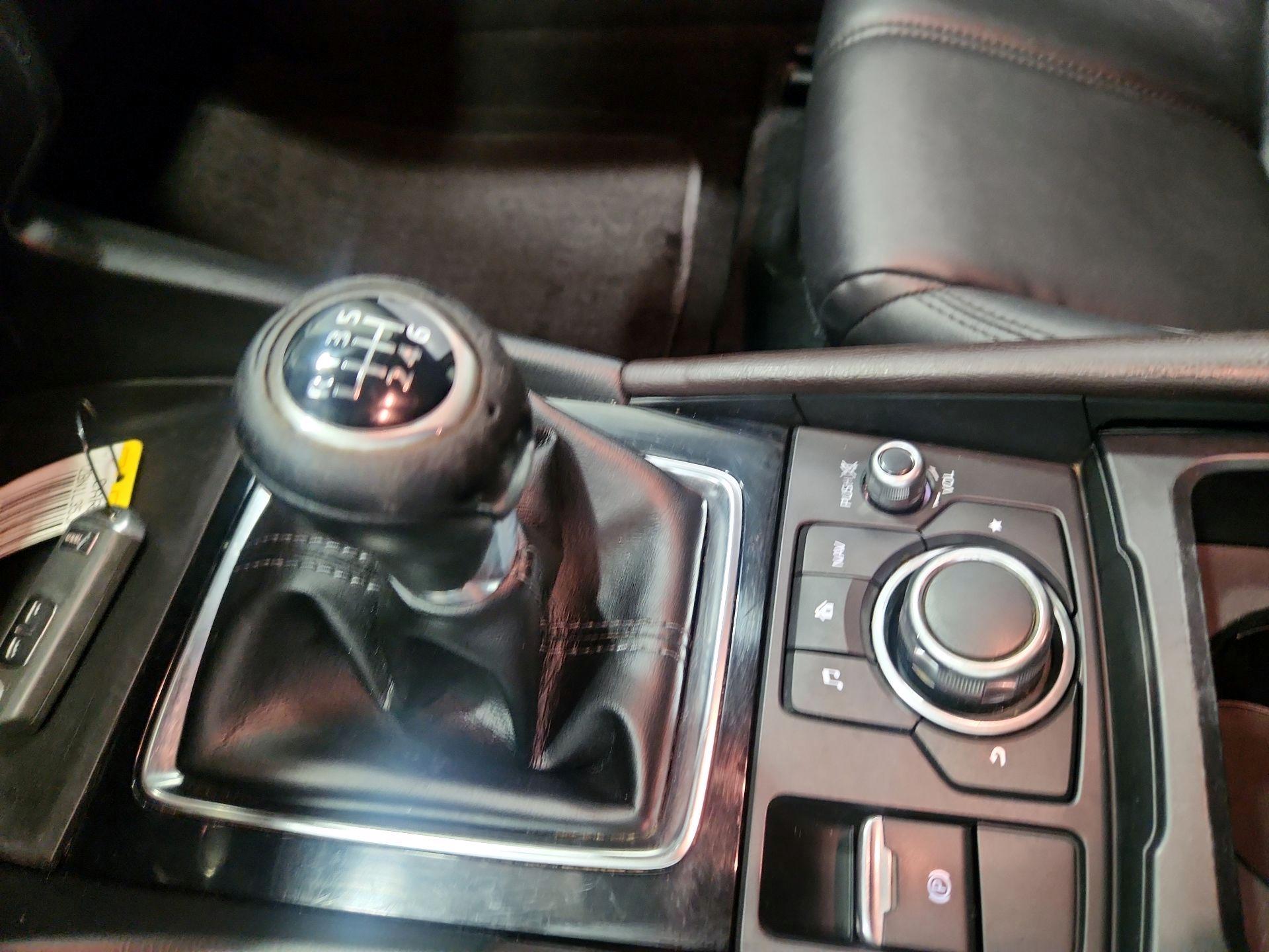 Thumbnail: 2018 Mazda Mazda3 - 17