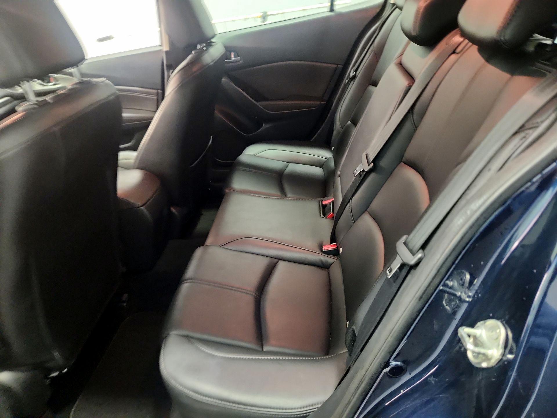 Thumbnail: 2018 Mazda Mazda3 - 19