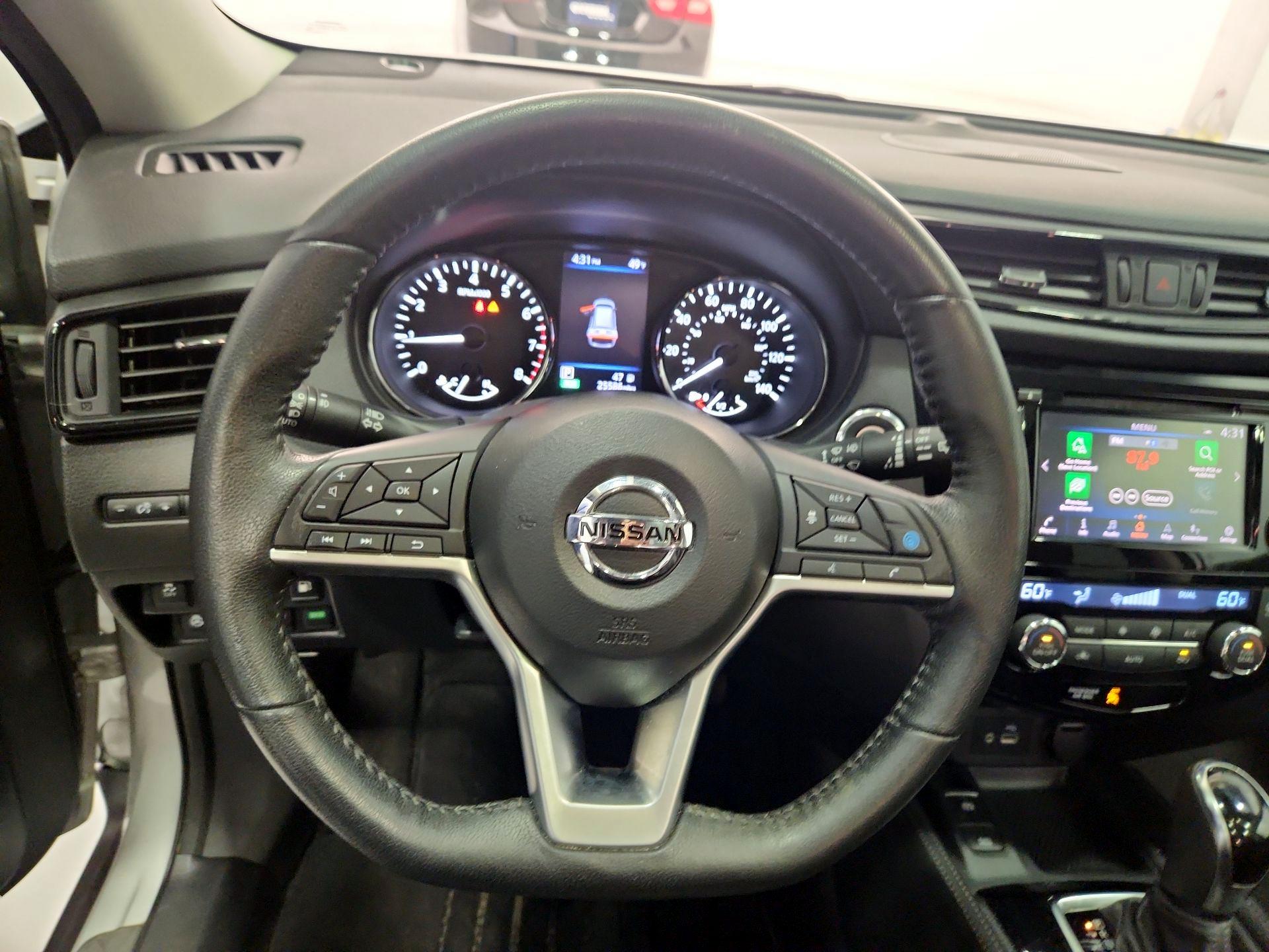 Thumbnail: 2019 Nissan Rogue - 10