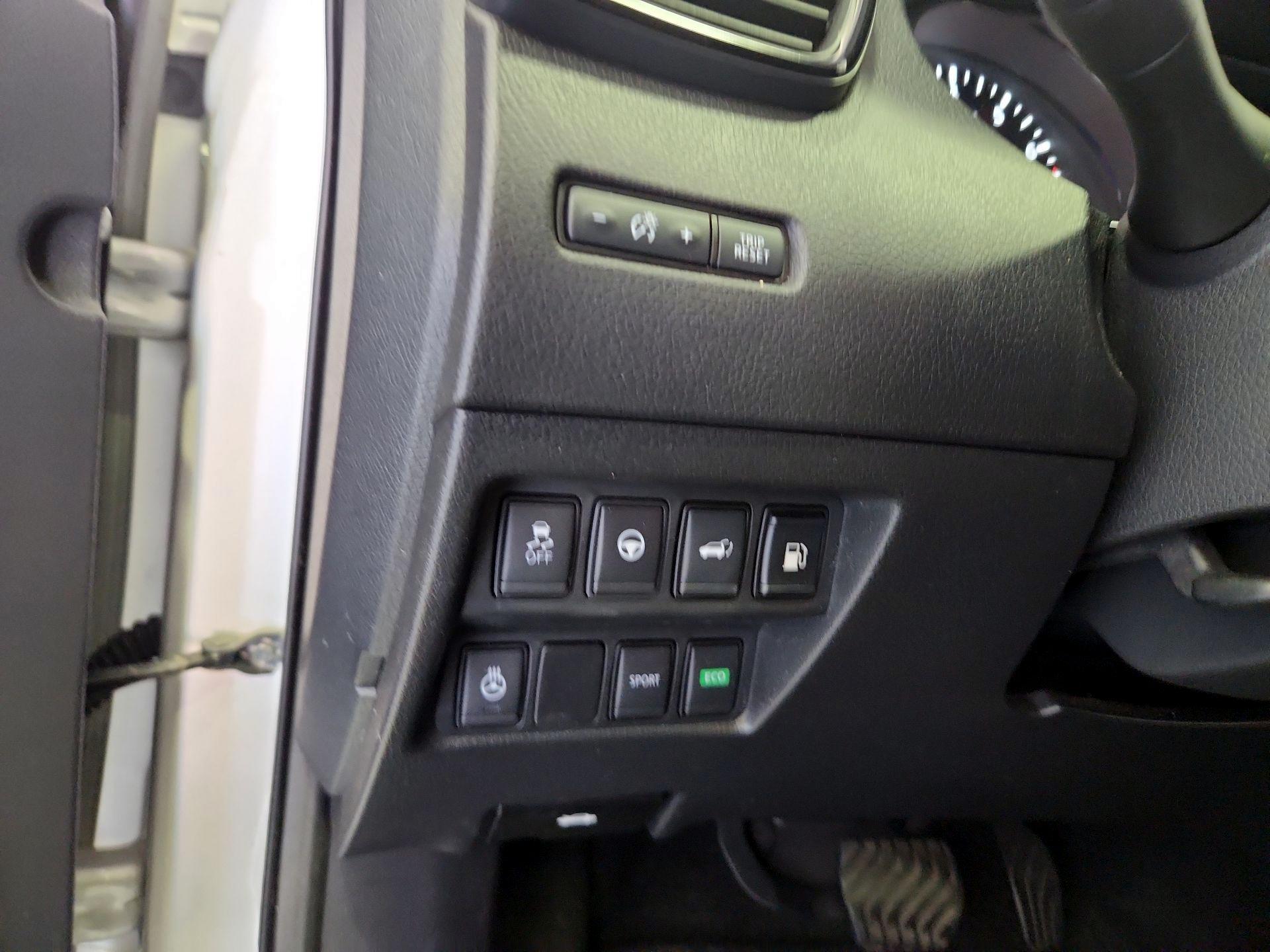 Thumbnail: 2019 Nissan Rogue - 13