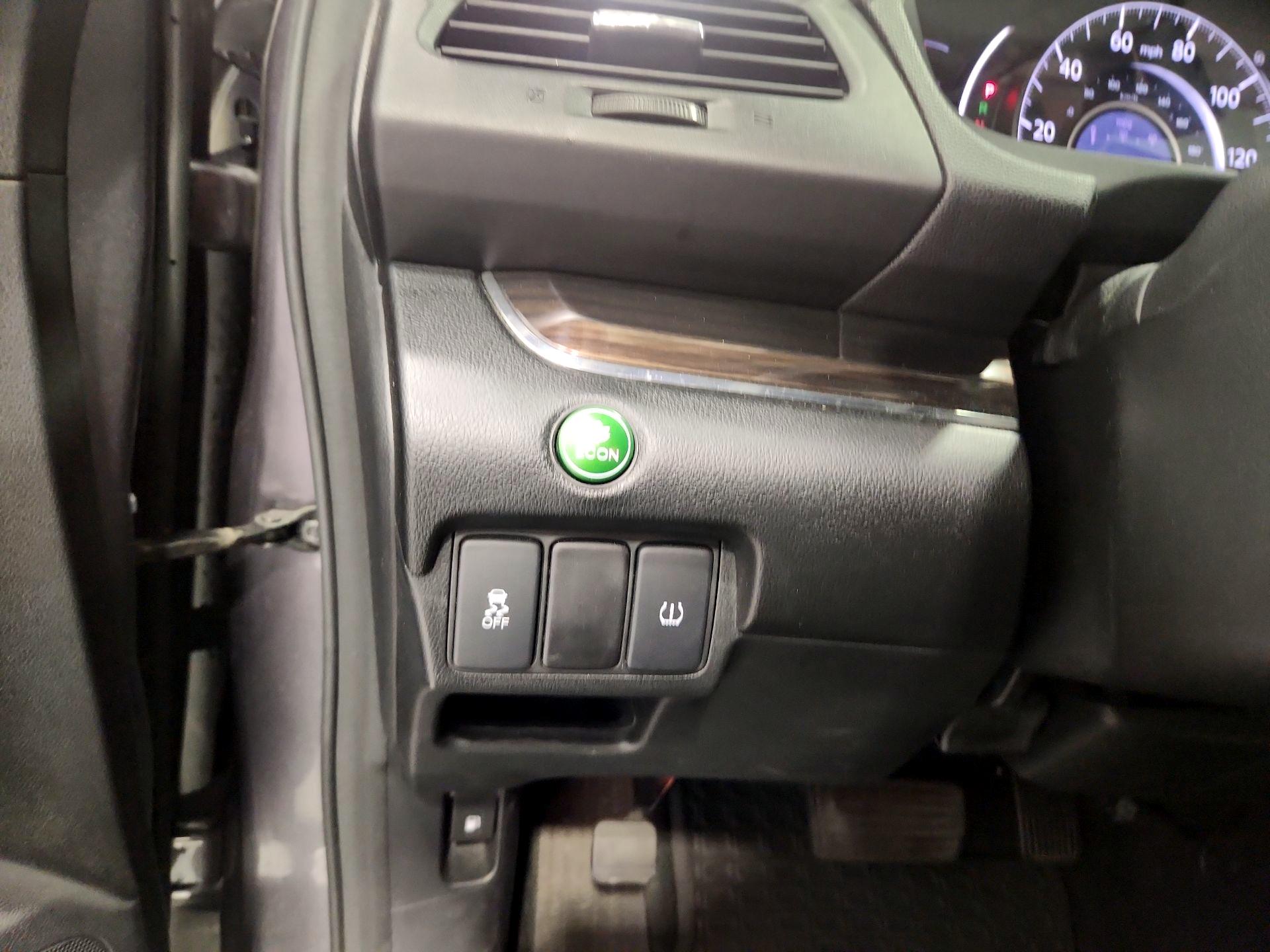 Thumbnail: 2016 Honda CR-V - 13