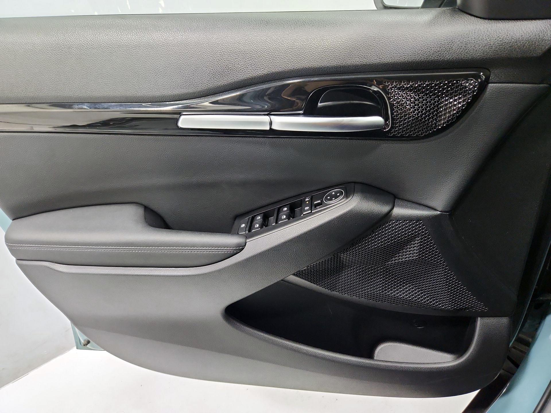 Thumbnail: 2025 Kia Seltos - 12