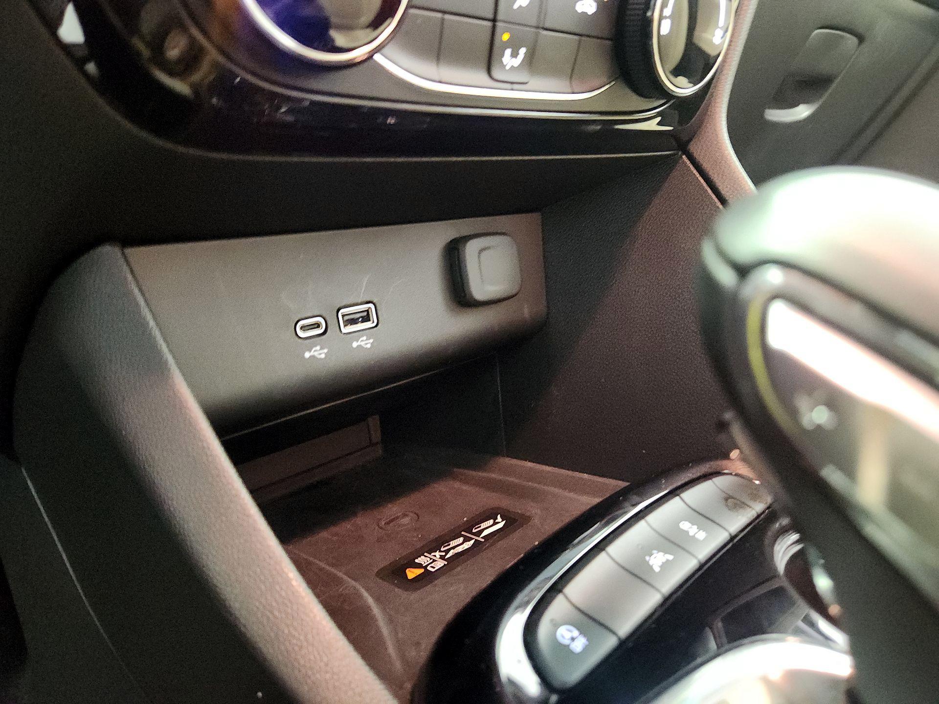 Thumbnail: 2025 Buick Encore GX - 18