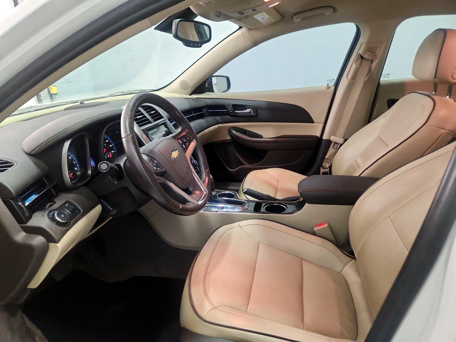 Thumbnail: 2015 Chevrolet Malibu - 11