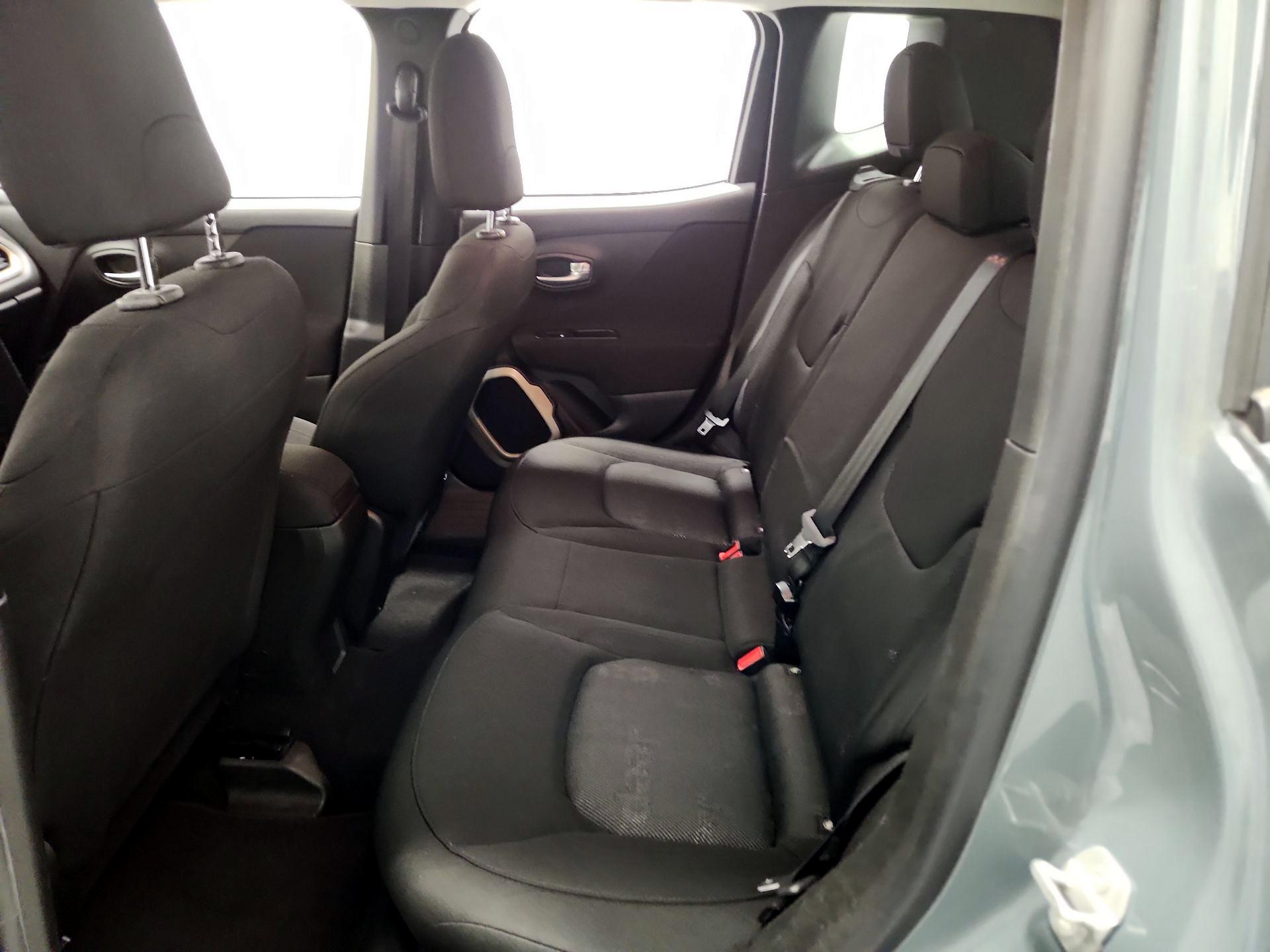 Thumbnail: 2017 Jeep Renegade - 18