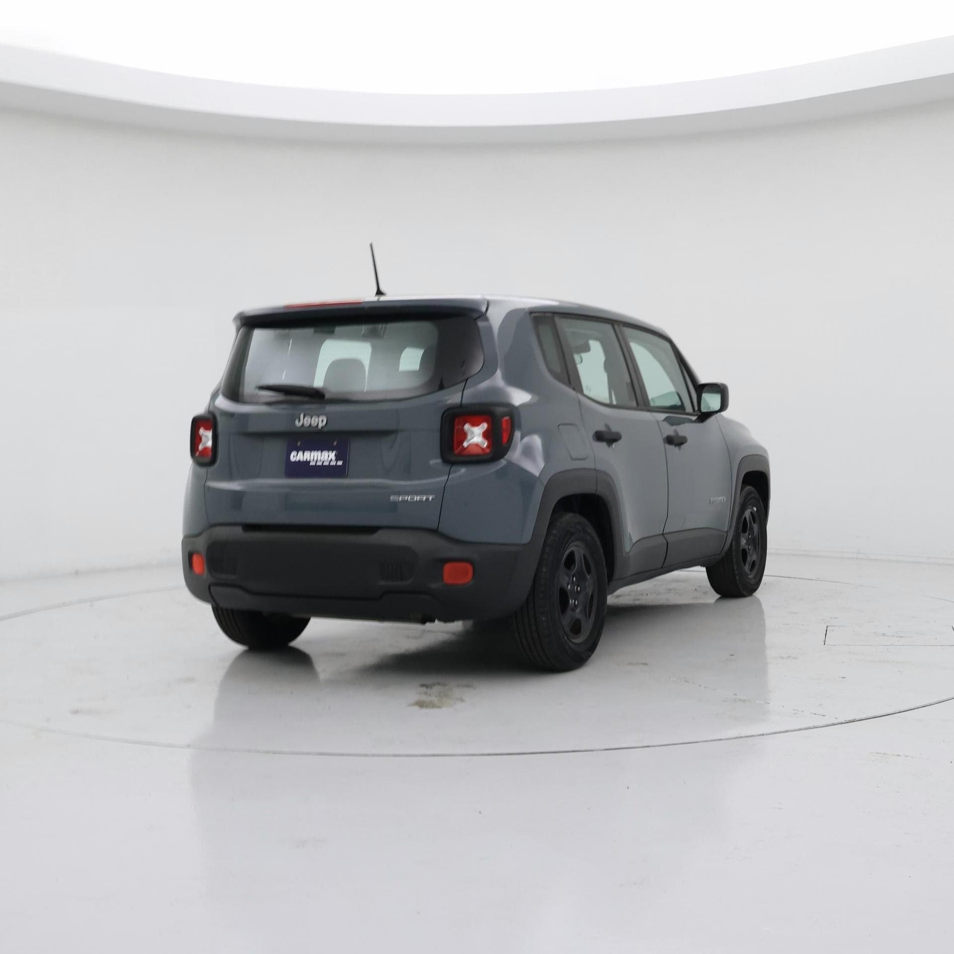 Thumbnail: 2017 Jeep Renegade - 8