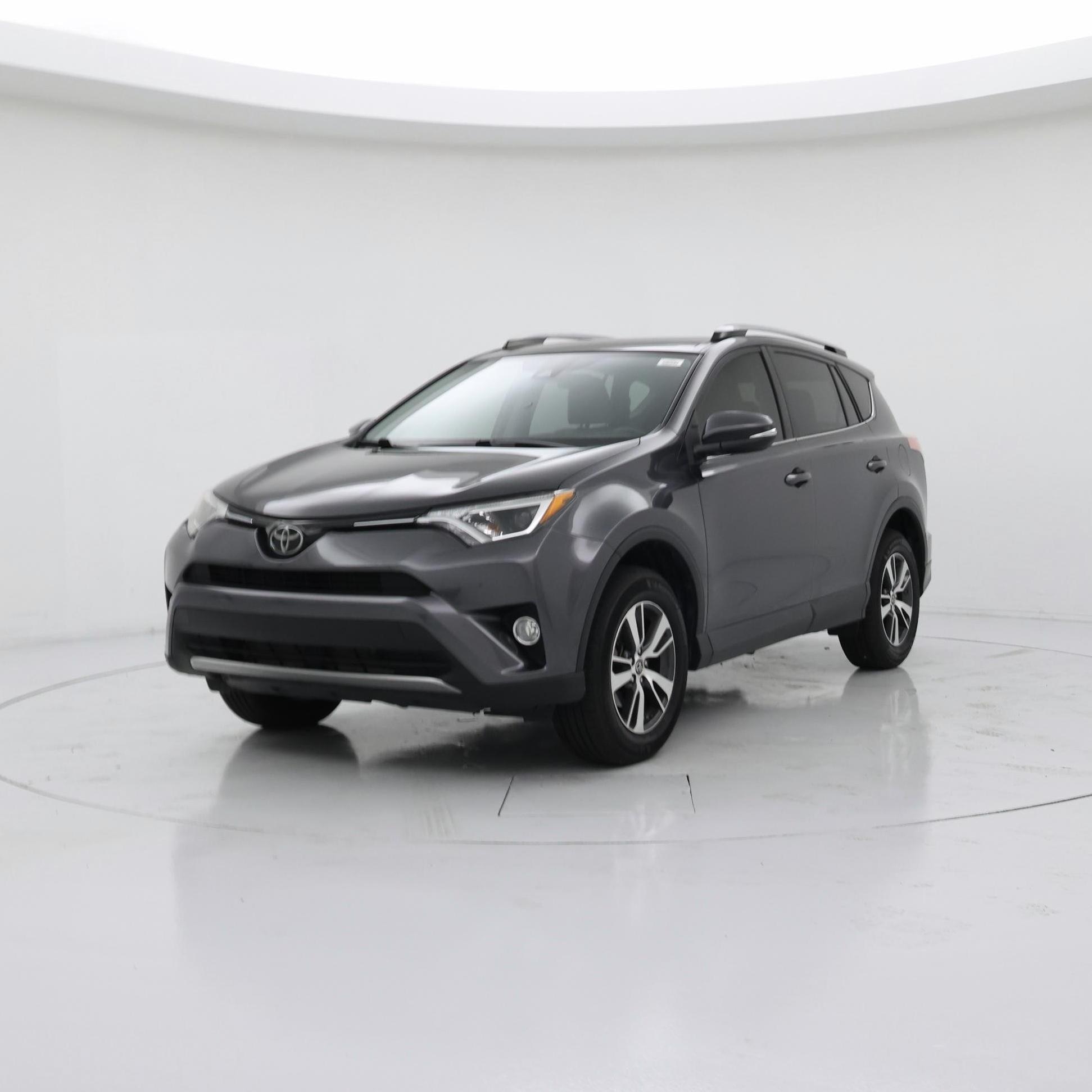 Thumbnail: 2018 Toyota RAV4 - 4