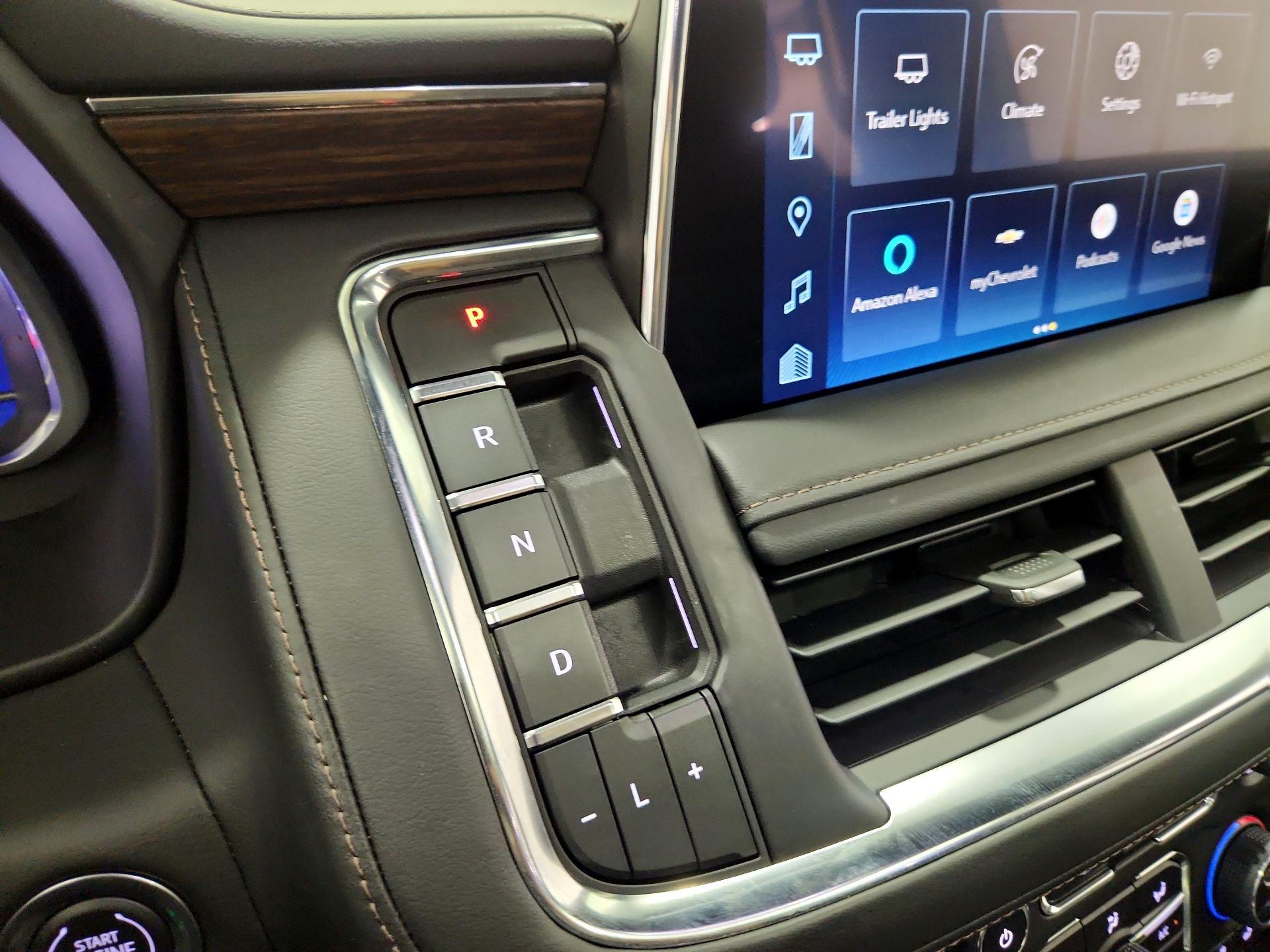 Thumbnail: 2023 Chevrolet Tahoe - 17