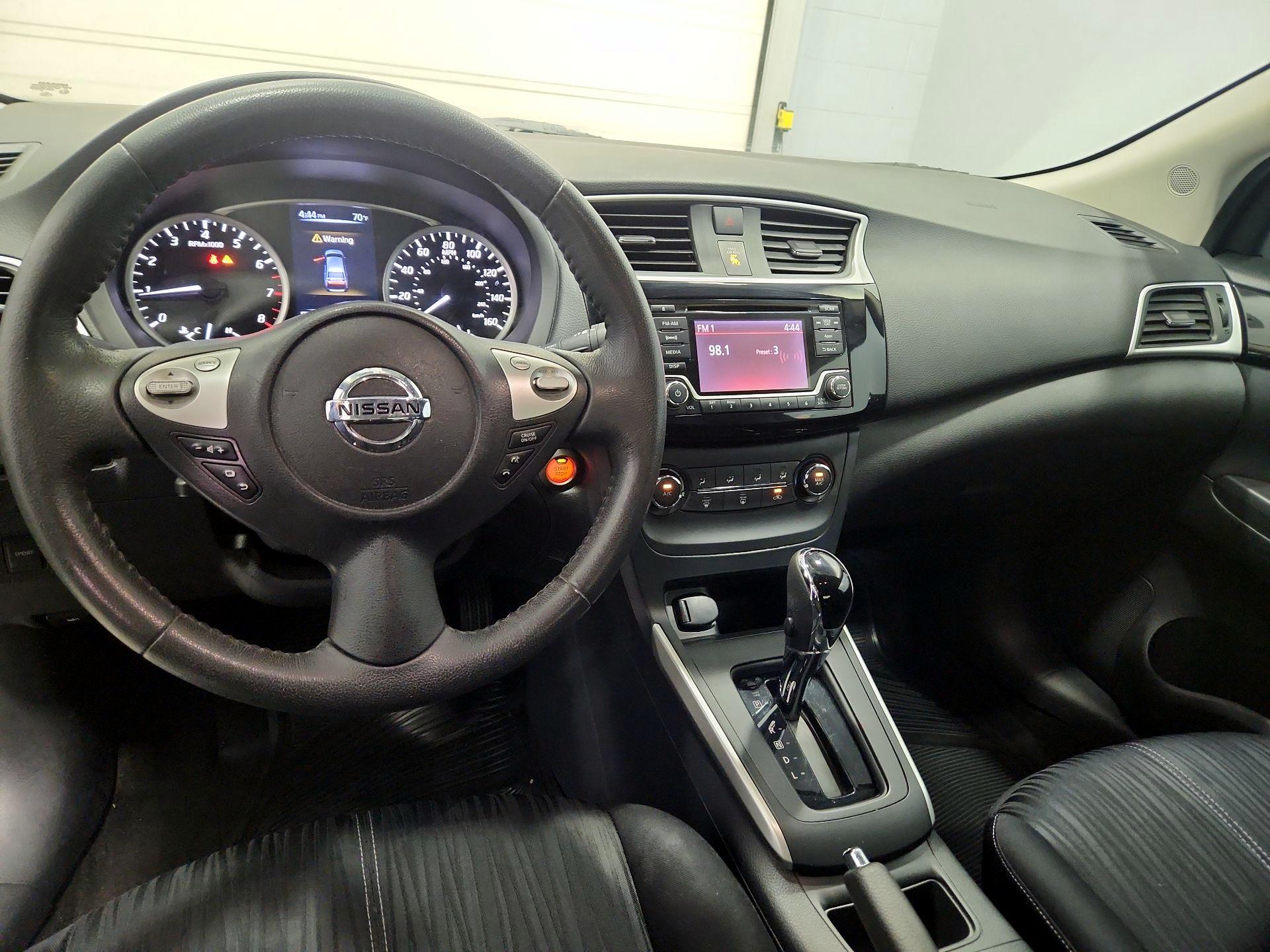 Thumbnail: 2016 Nissan Sentra - 9