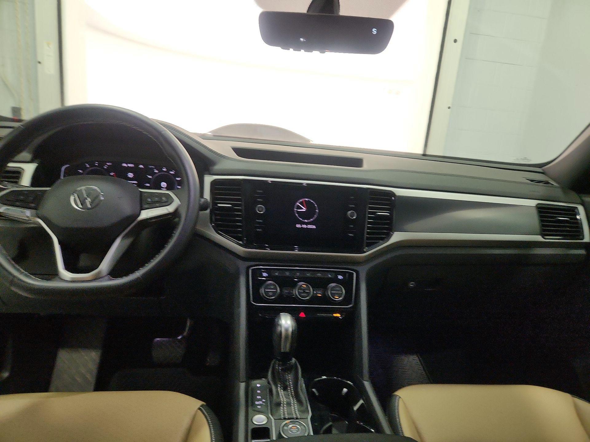 Thumbnail: 2022 Volkswagen Atlas - 9