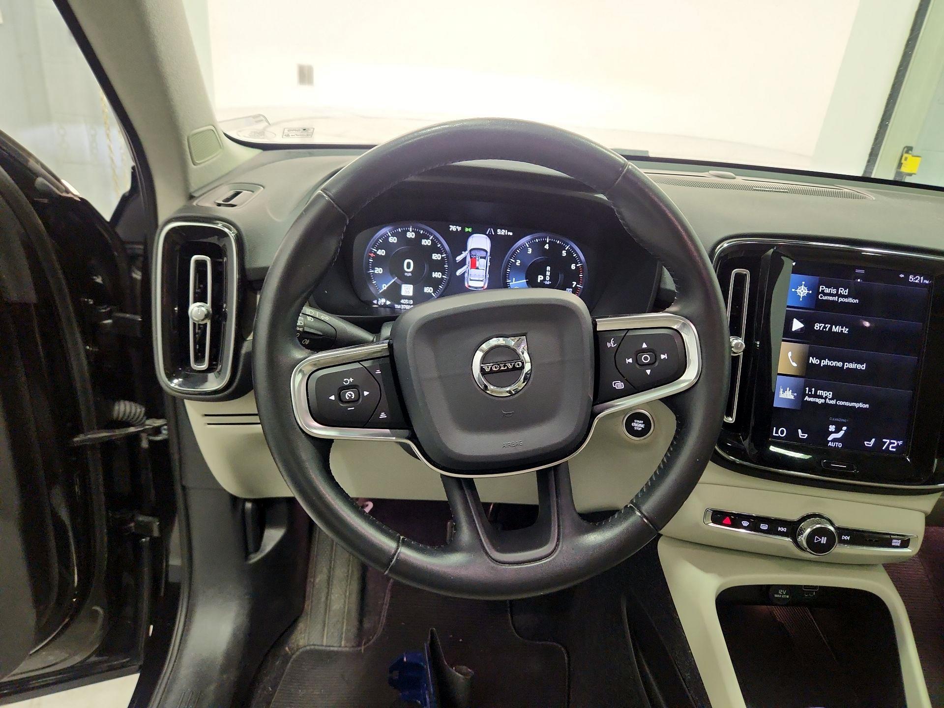 Thumbnail: 2020 Volvo XC40 - 10