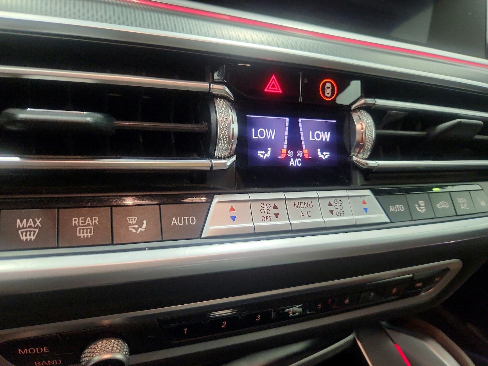 2023 BMW X6 40i - Photo 17