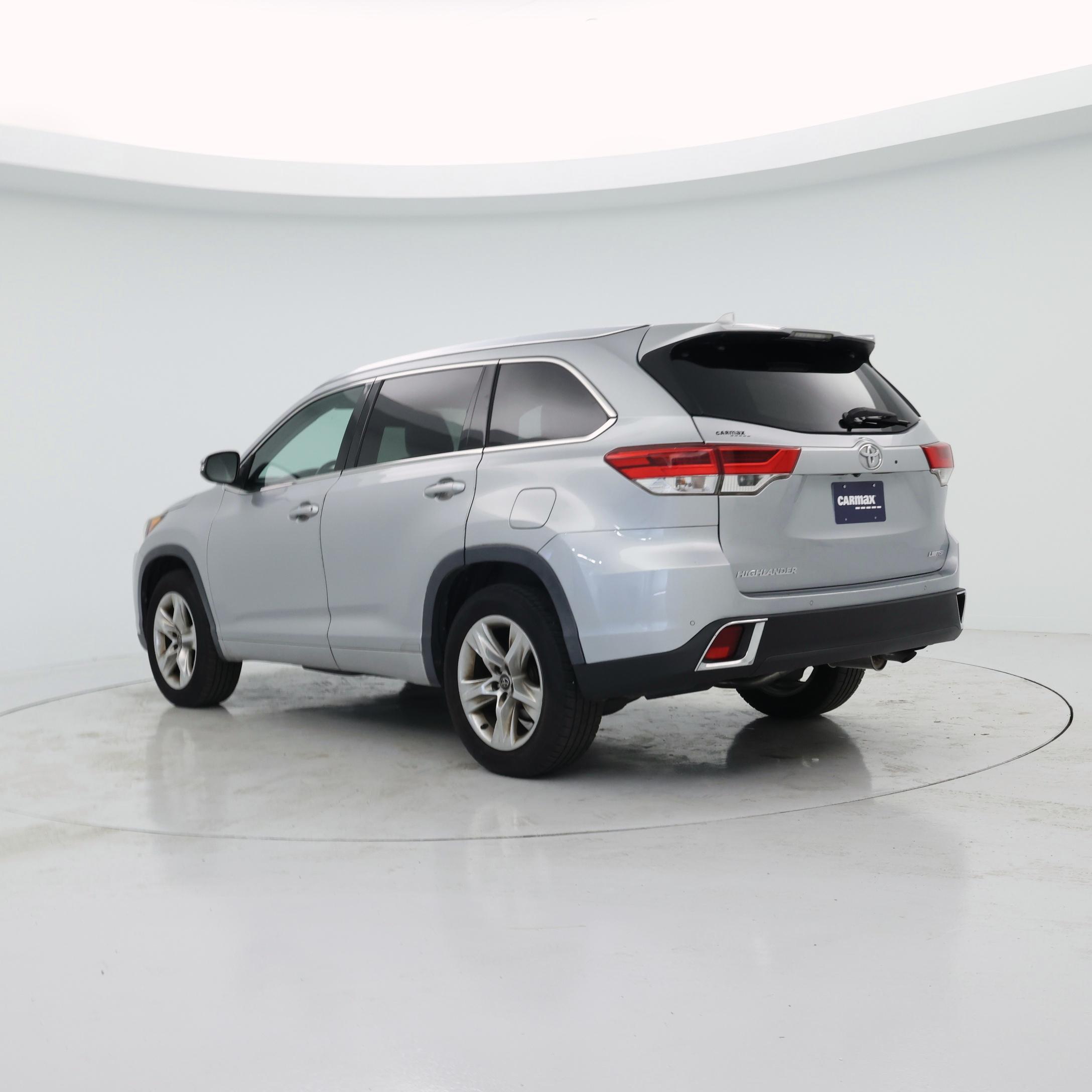 Thumbnail: 2017 Toyota Highlander - 2