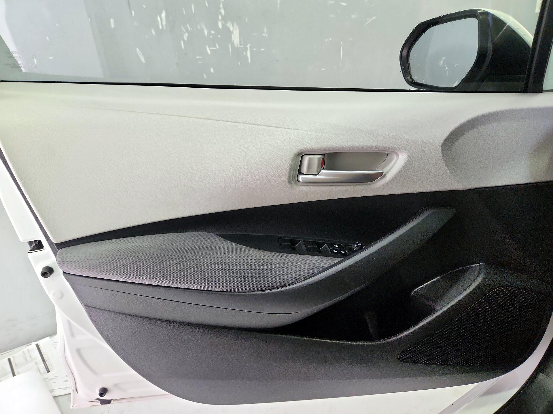 Thumbnail: 2021 Toyota Corolla - 12