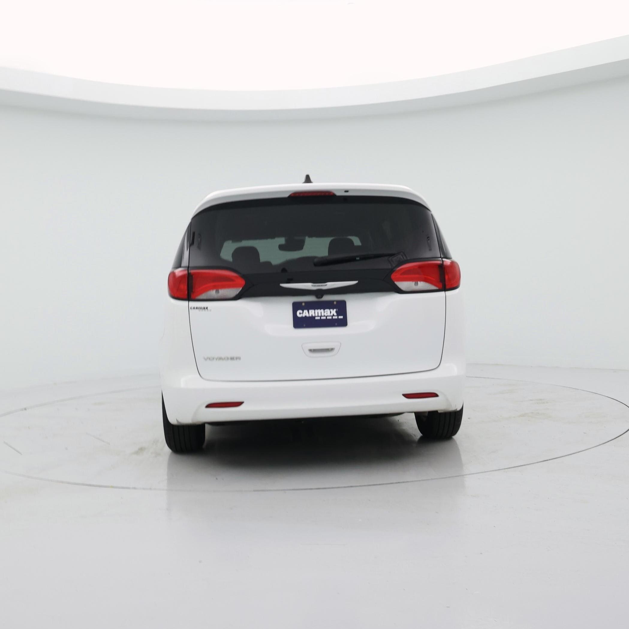 Thumbnail: 2023 Chrysler Voyager - 6