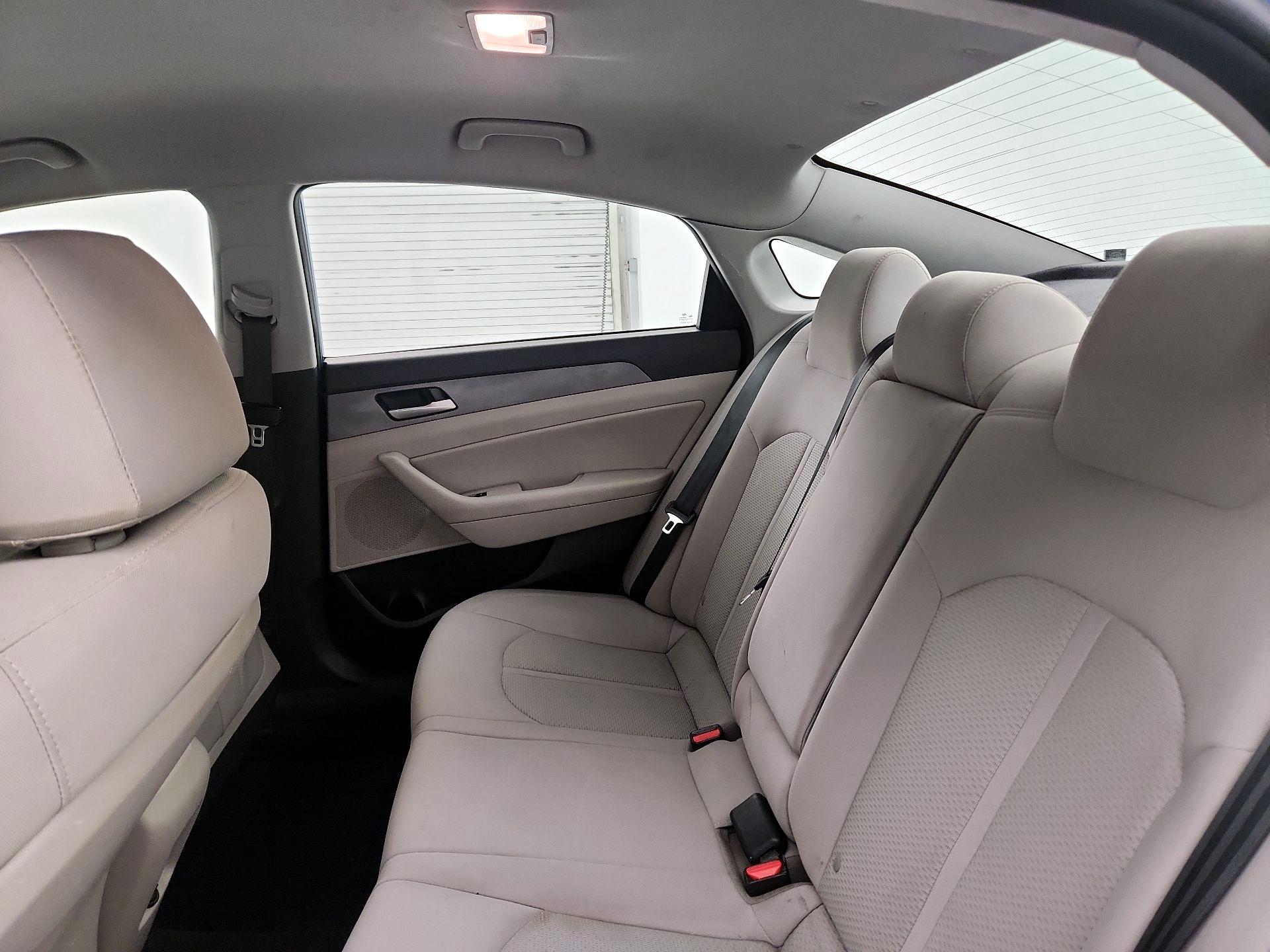 Thumbnail: 2018 Hyundai Sonata - 17