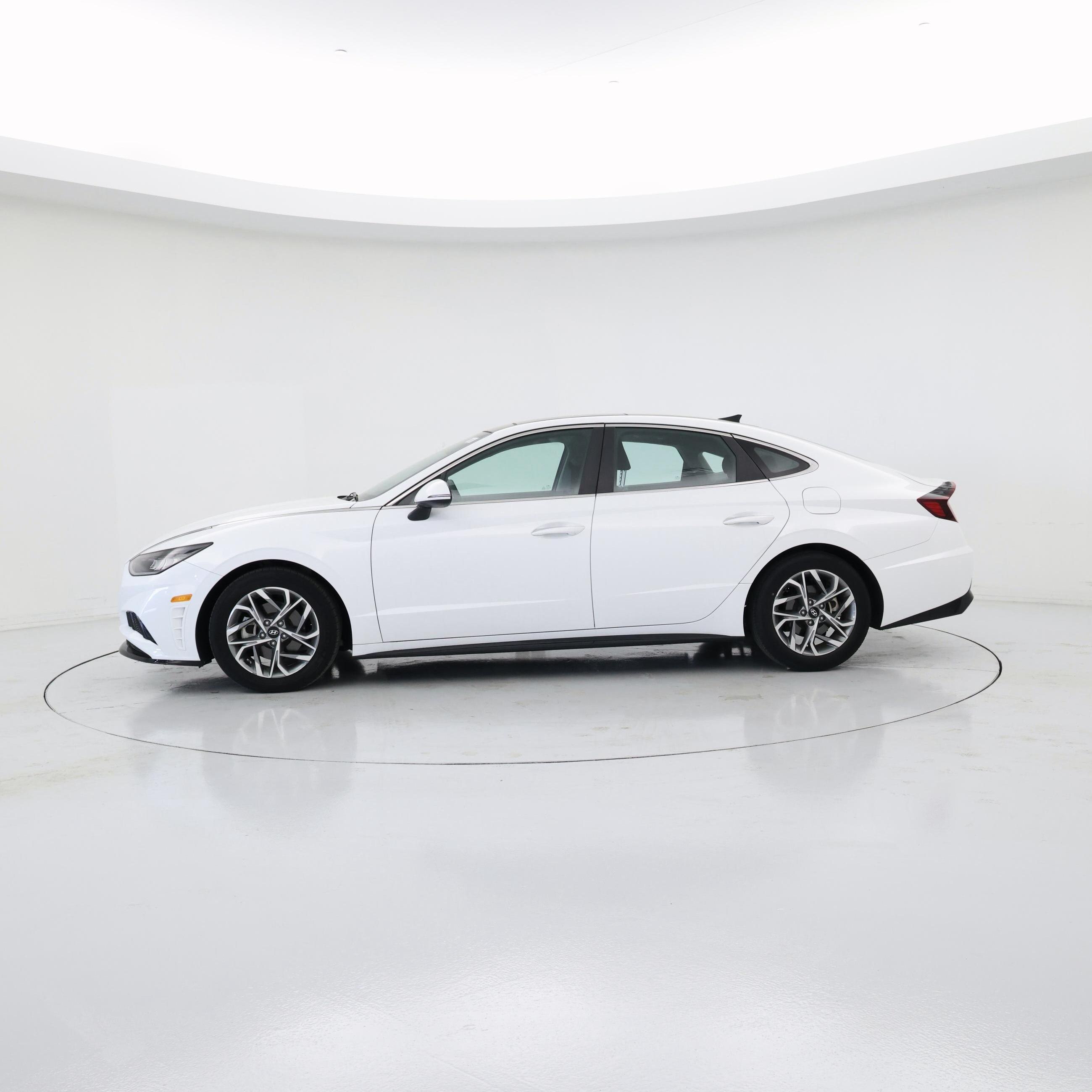 Thumbnail: 2022 Hyundai Sonata - 3