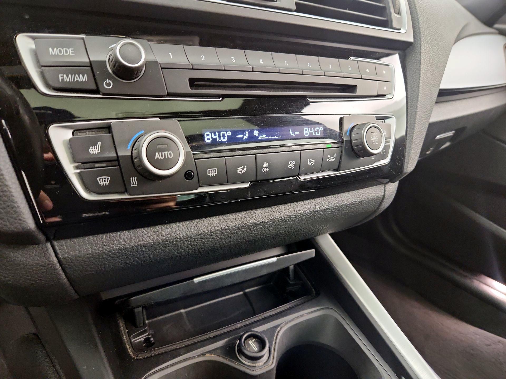 Thumbnail: 2016 BMW 2 Series - 17