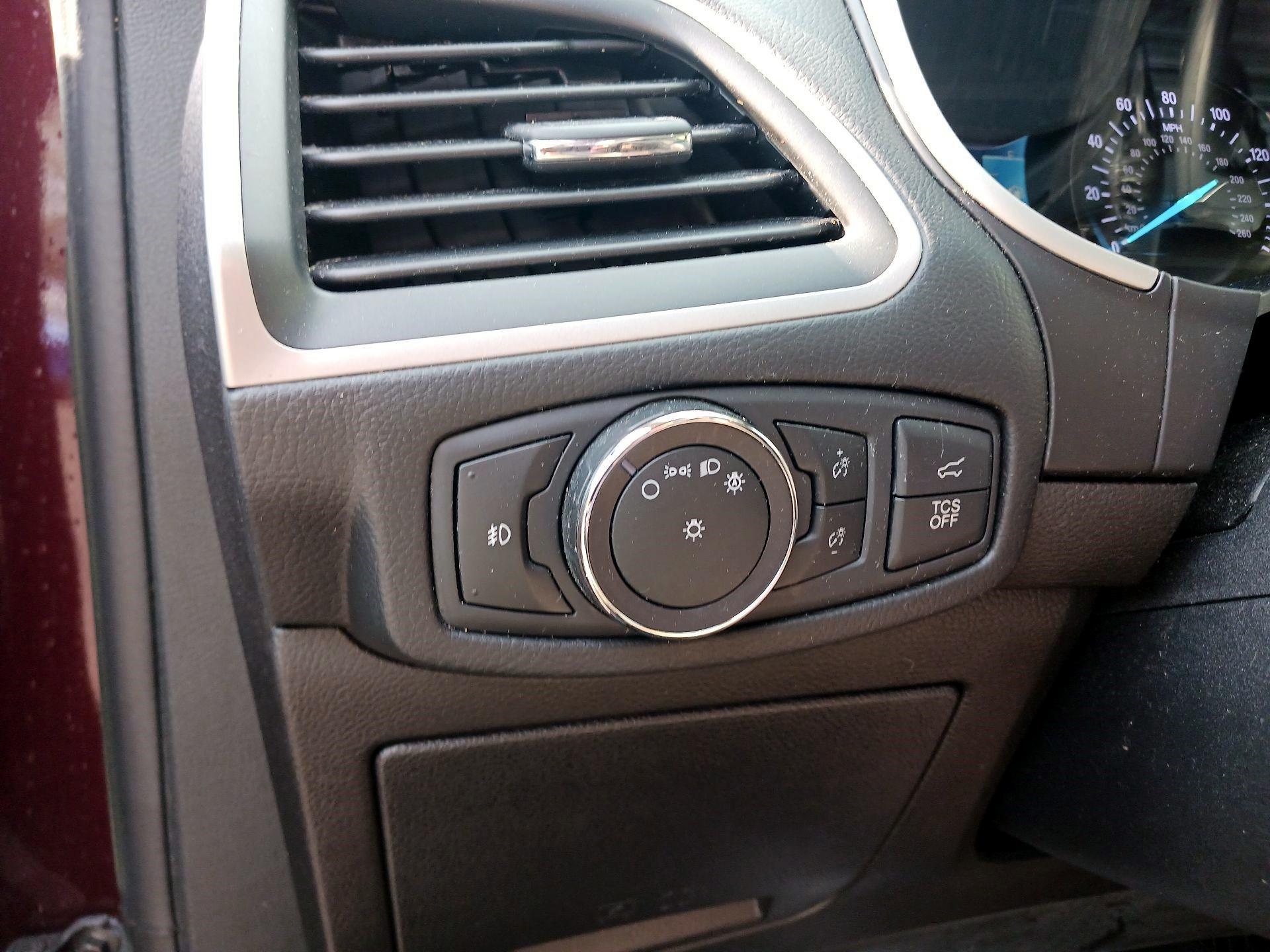 Thumbnail: 2019 Ford Edge - 11