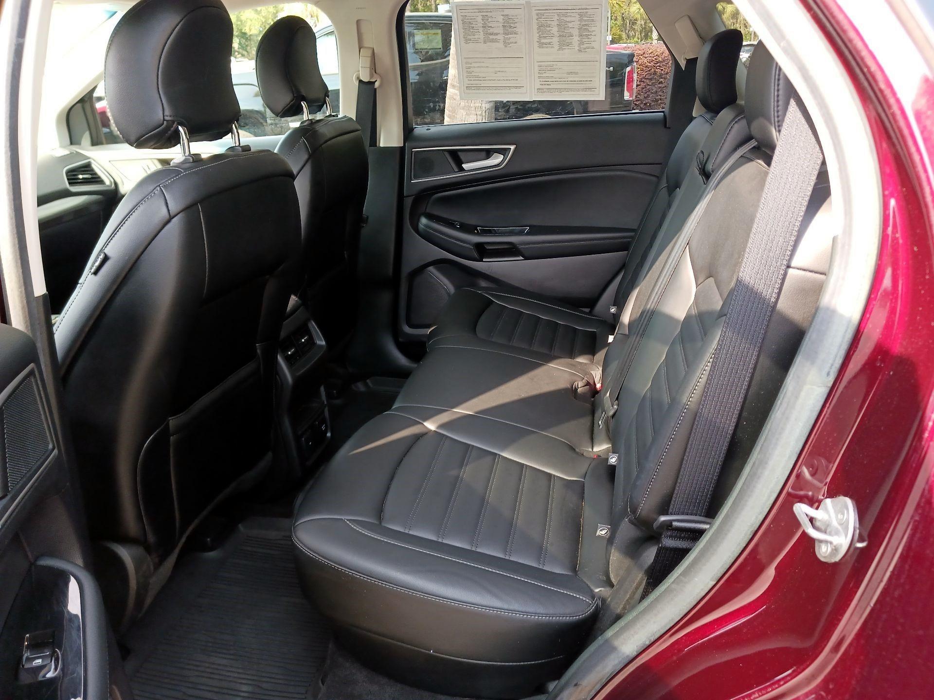 Thumbnail: 2019 Ford Edge - 18