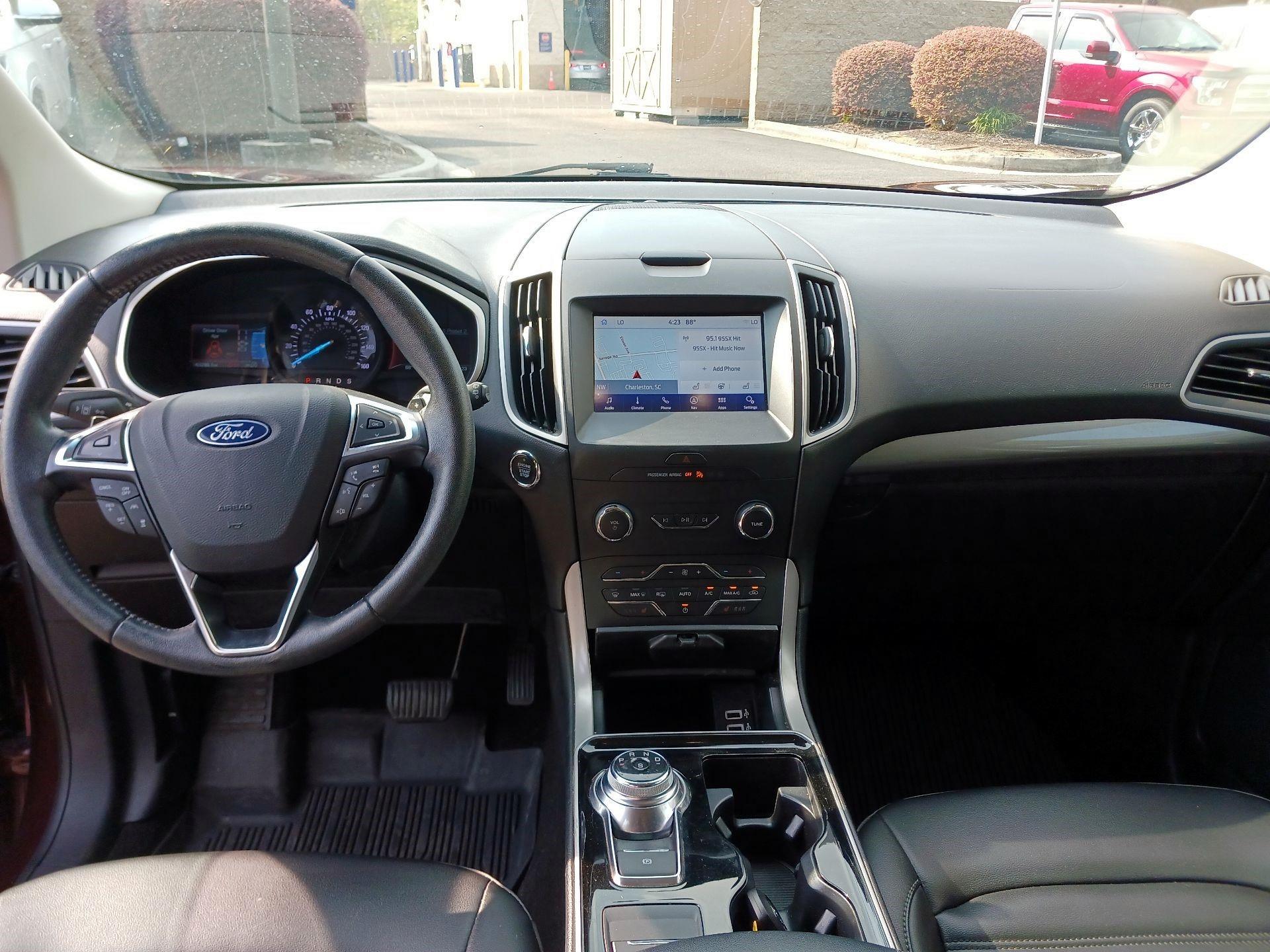 Thumbnail: 2019 Ford Edge - 8