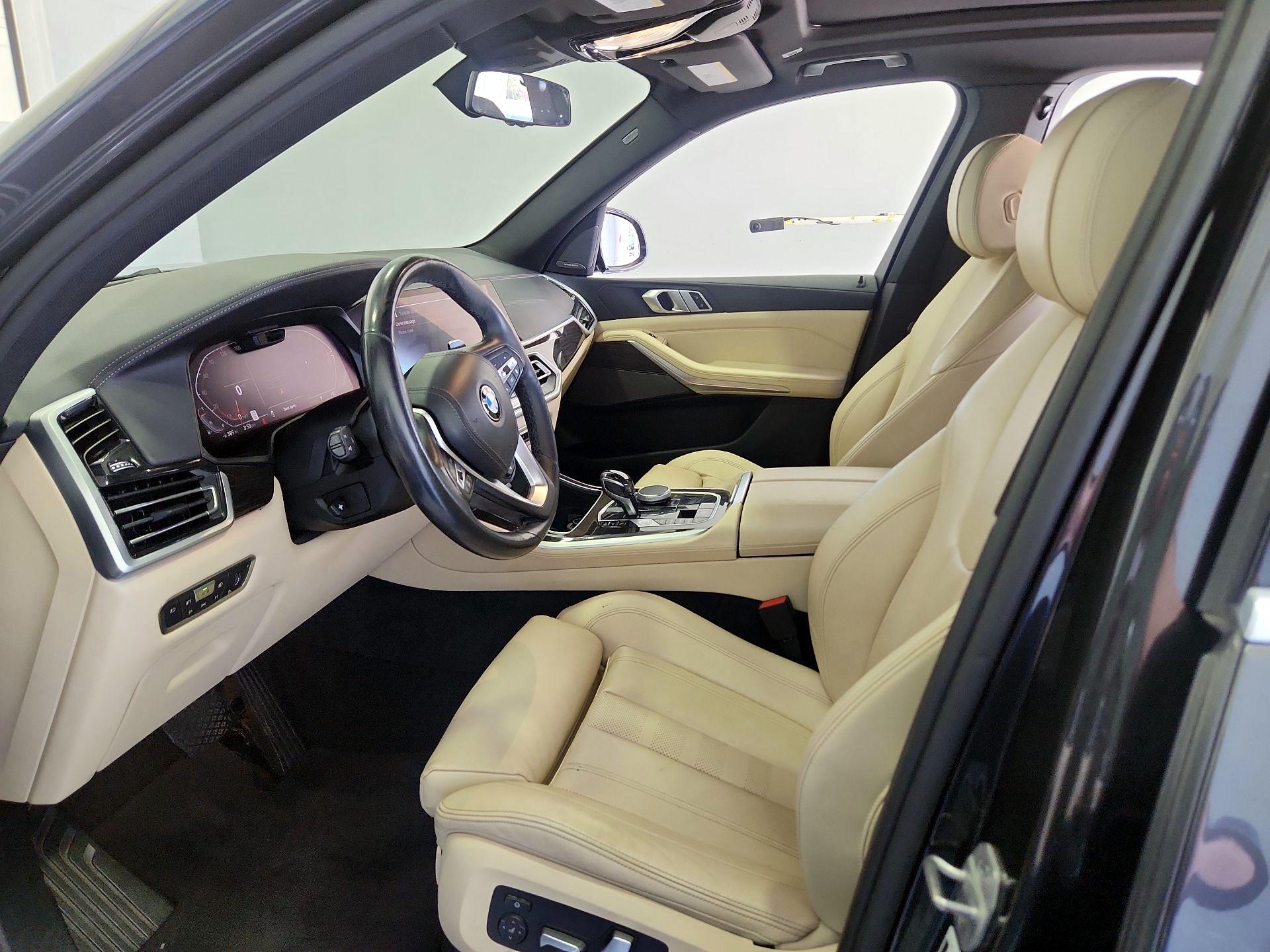 Thumbnail: 2021 BMW X5 - 11