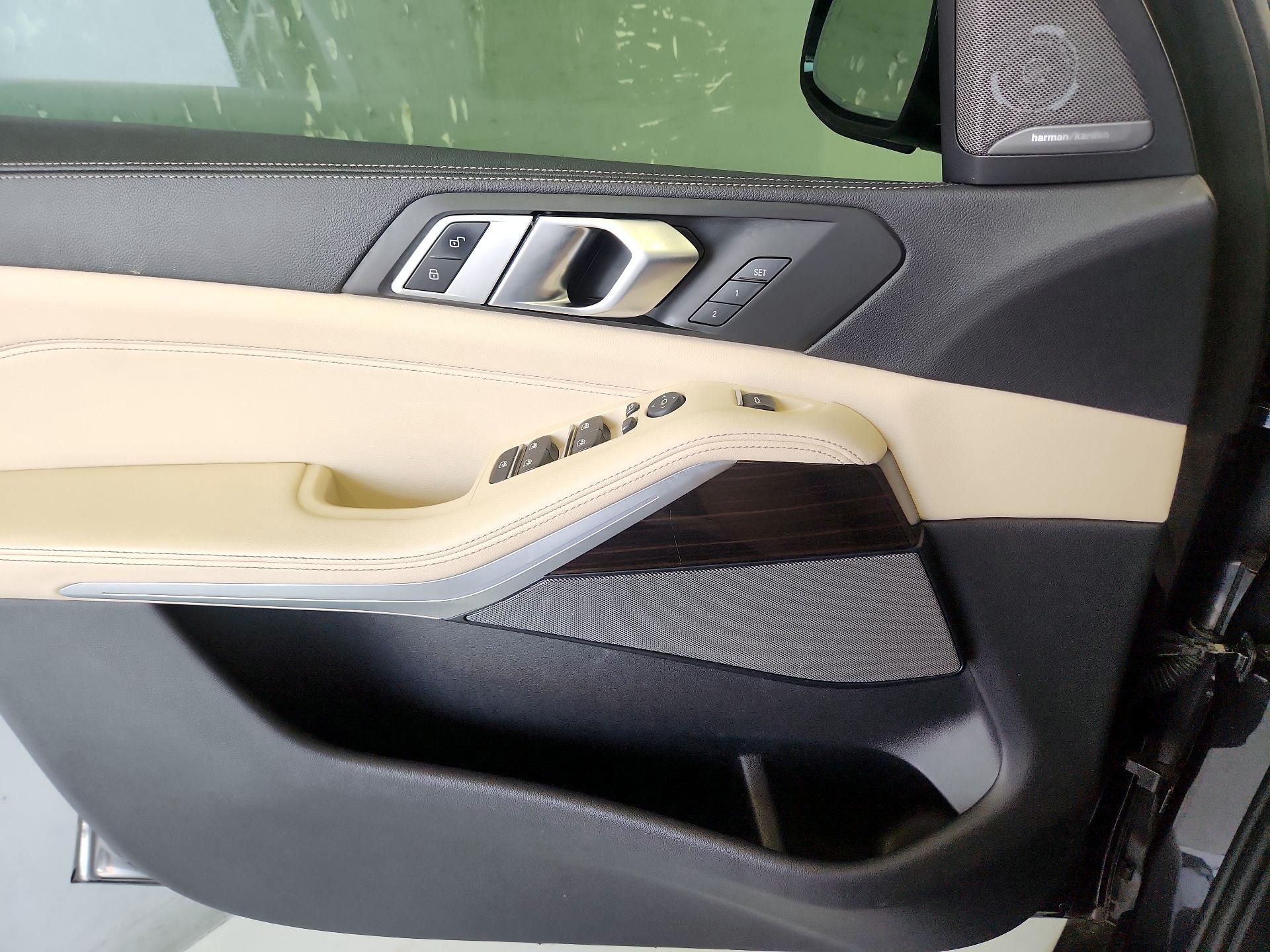 Thumbnail: 2021 BMW X5 - 12