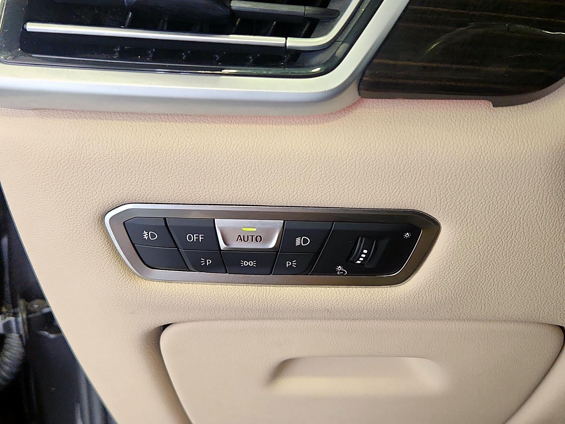 Thumbnail: 2021 BMW X5 - 13