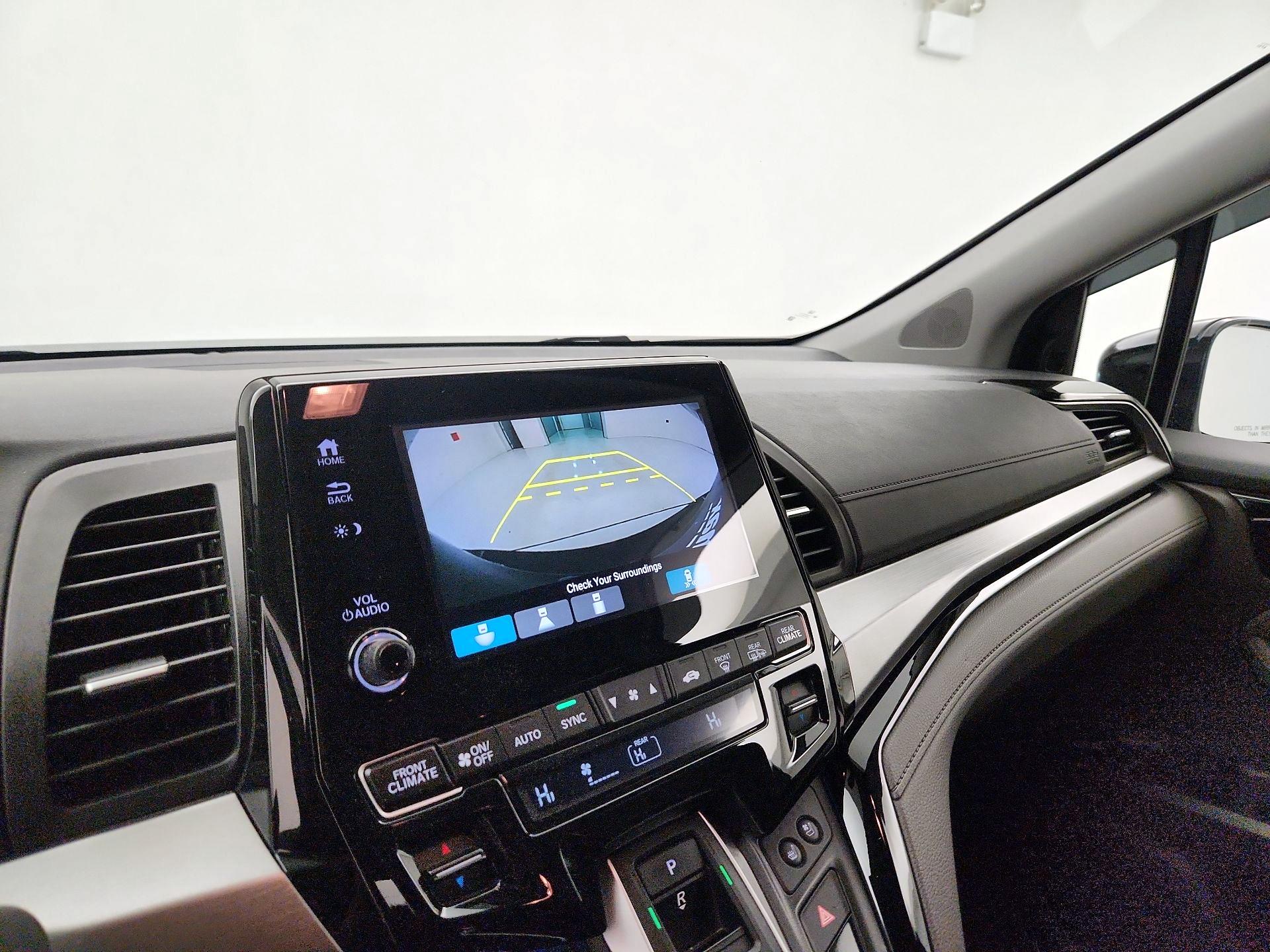 Thumbnail: 2019 Honda Odyssey - 15