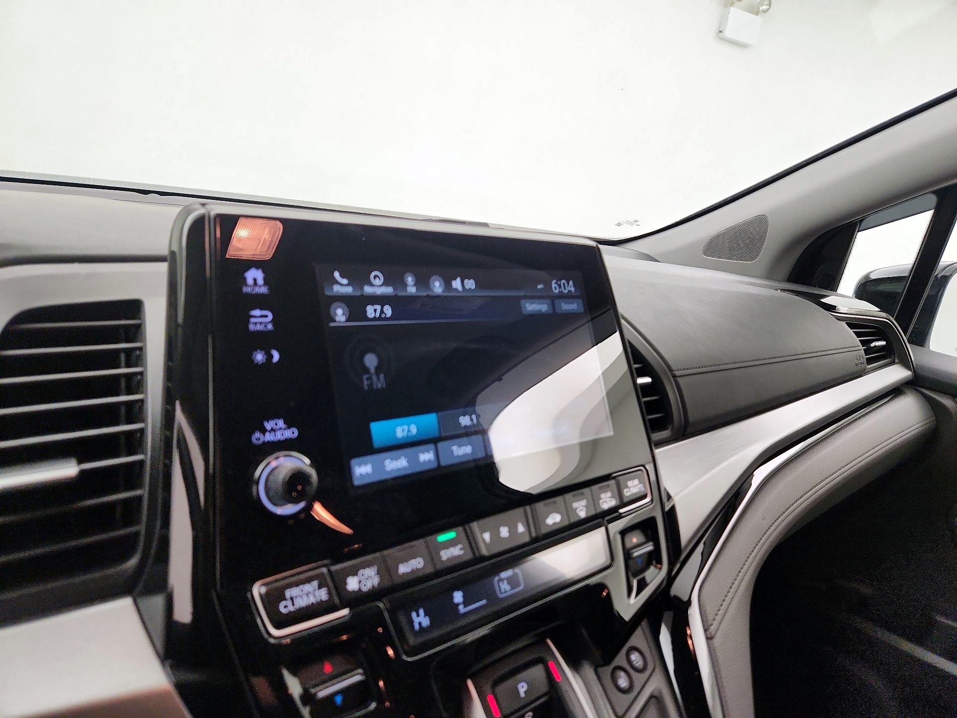 Thumbnail: 2019 Honda Odyssey - 16