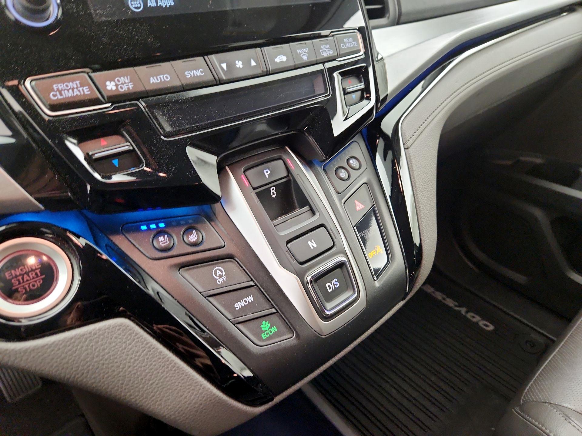 Thumbnail: 2019 Honda Odyssey - 18