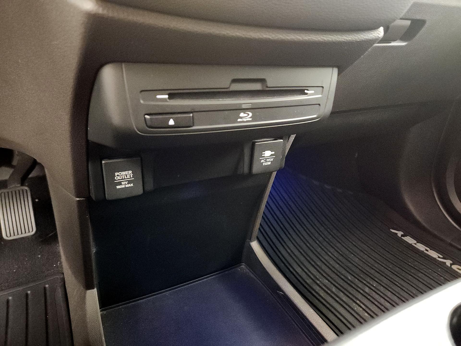 Thumbnail: 2019 Honda Odyssey - 19