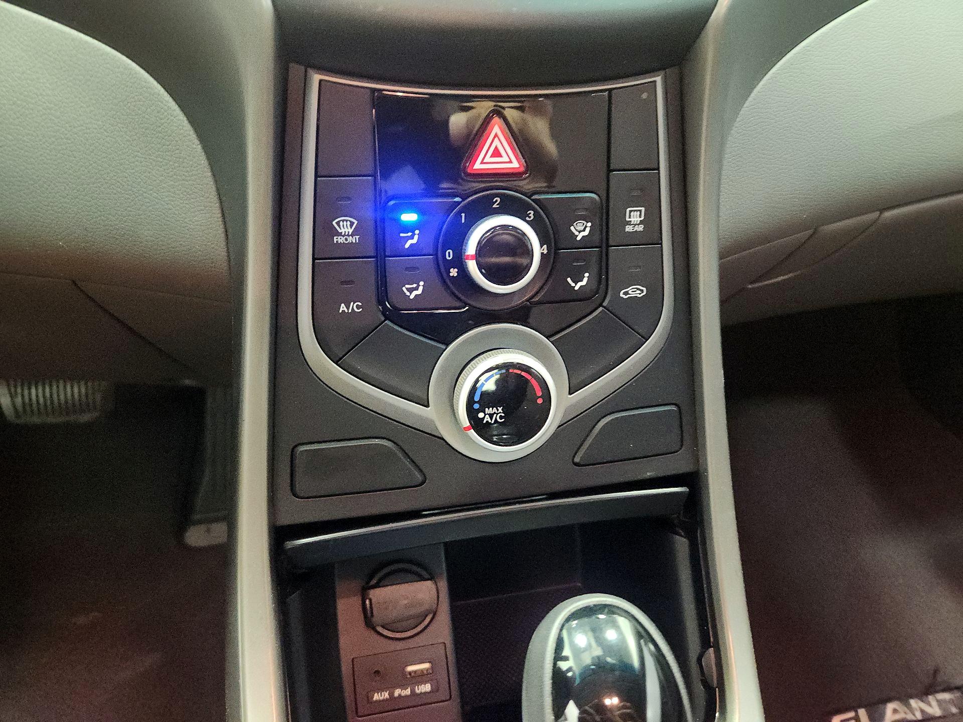 Thumbnail: 2015 Hyundai Elantra - 16