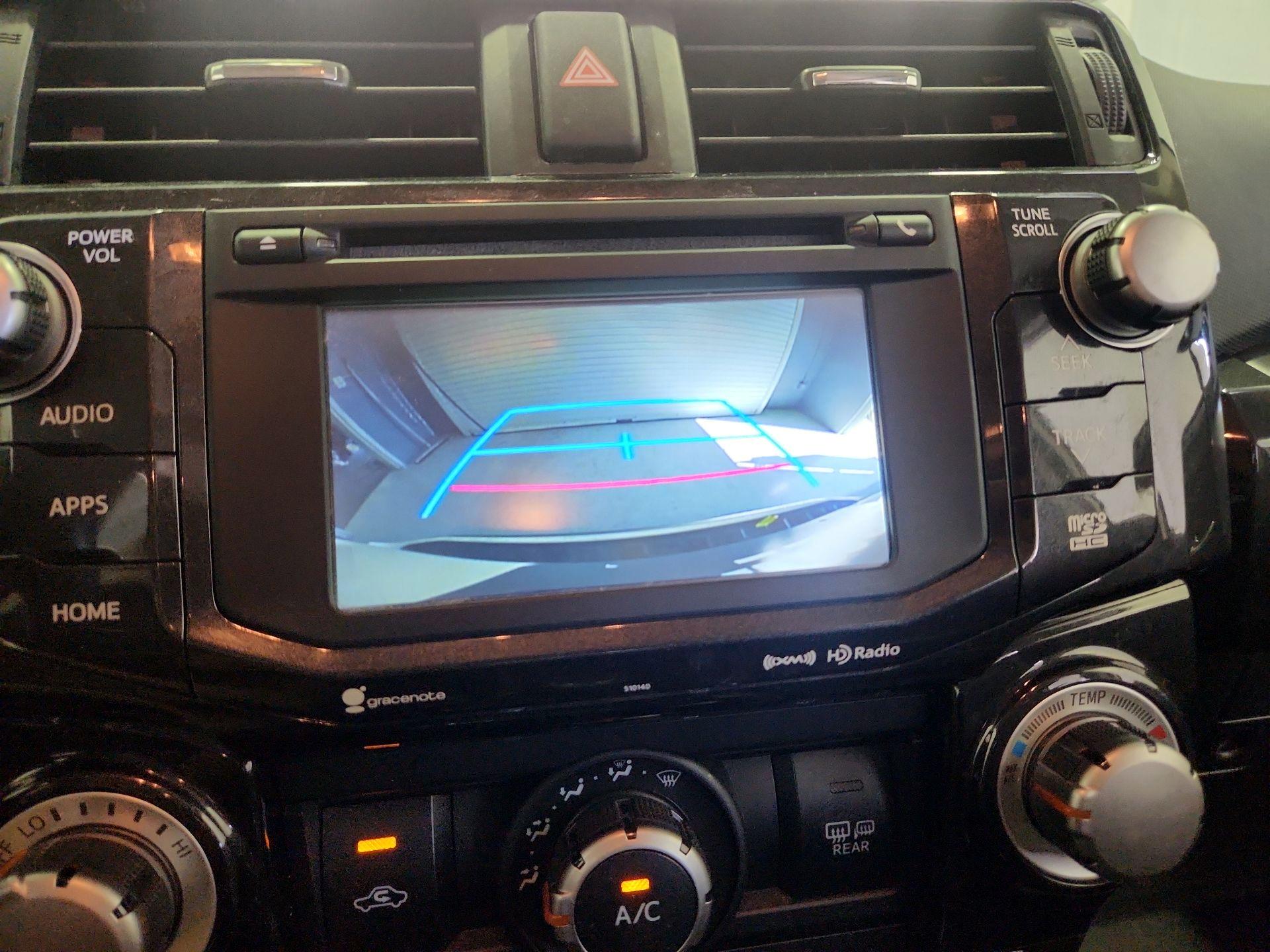 Thumbnail: 2016 Toyota 4Runner - 14