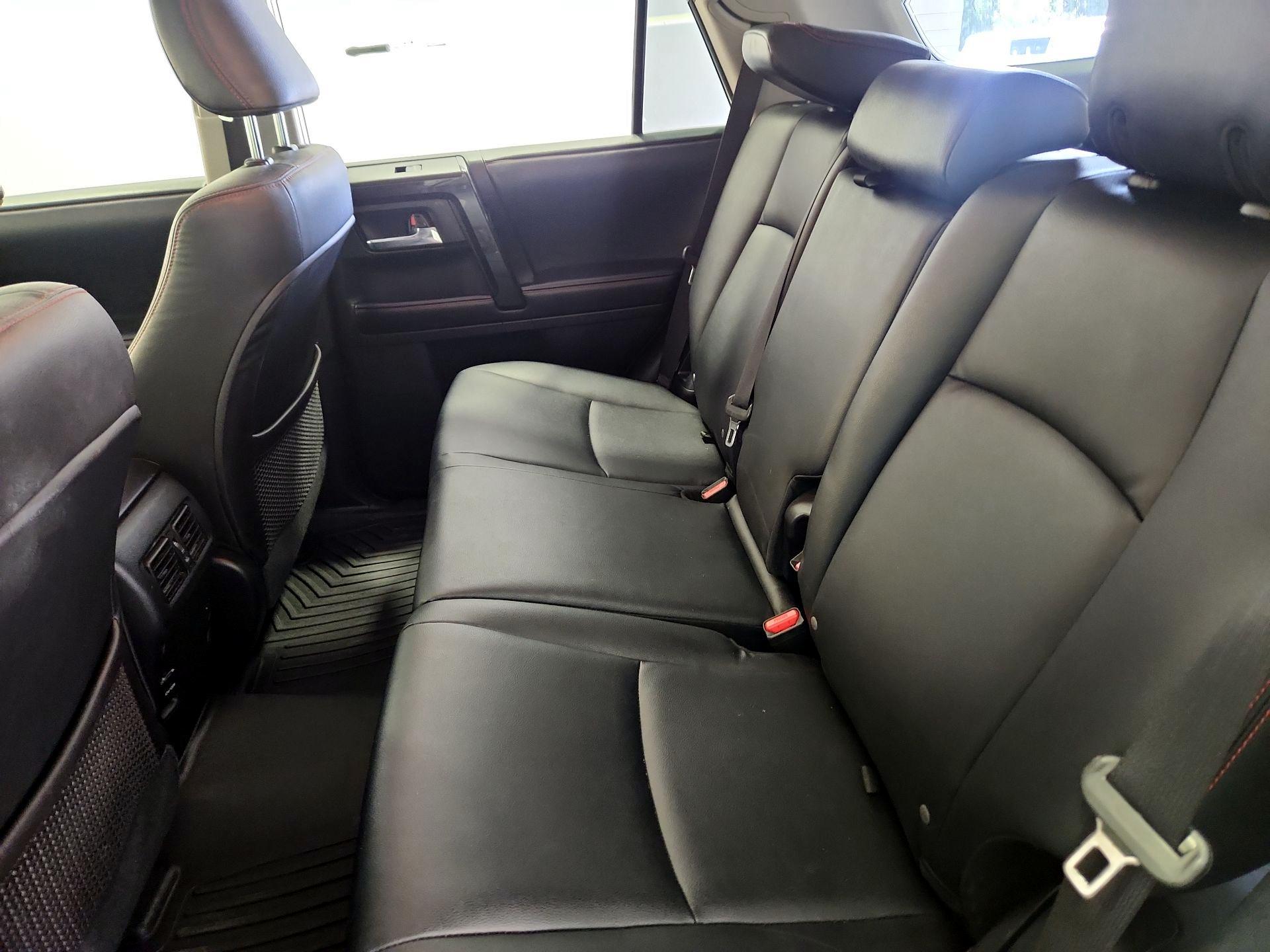 Thumbnail: 2016 Toyota 4Runner - 20